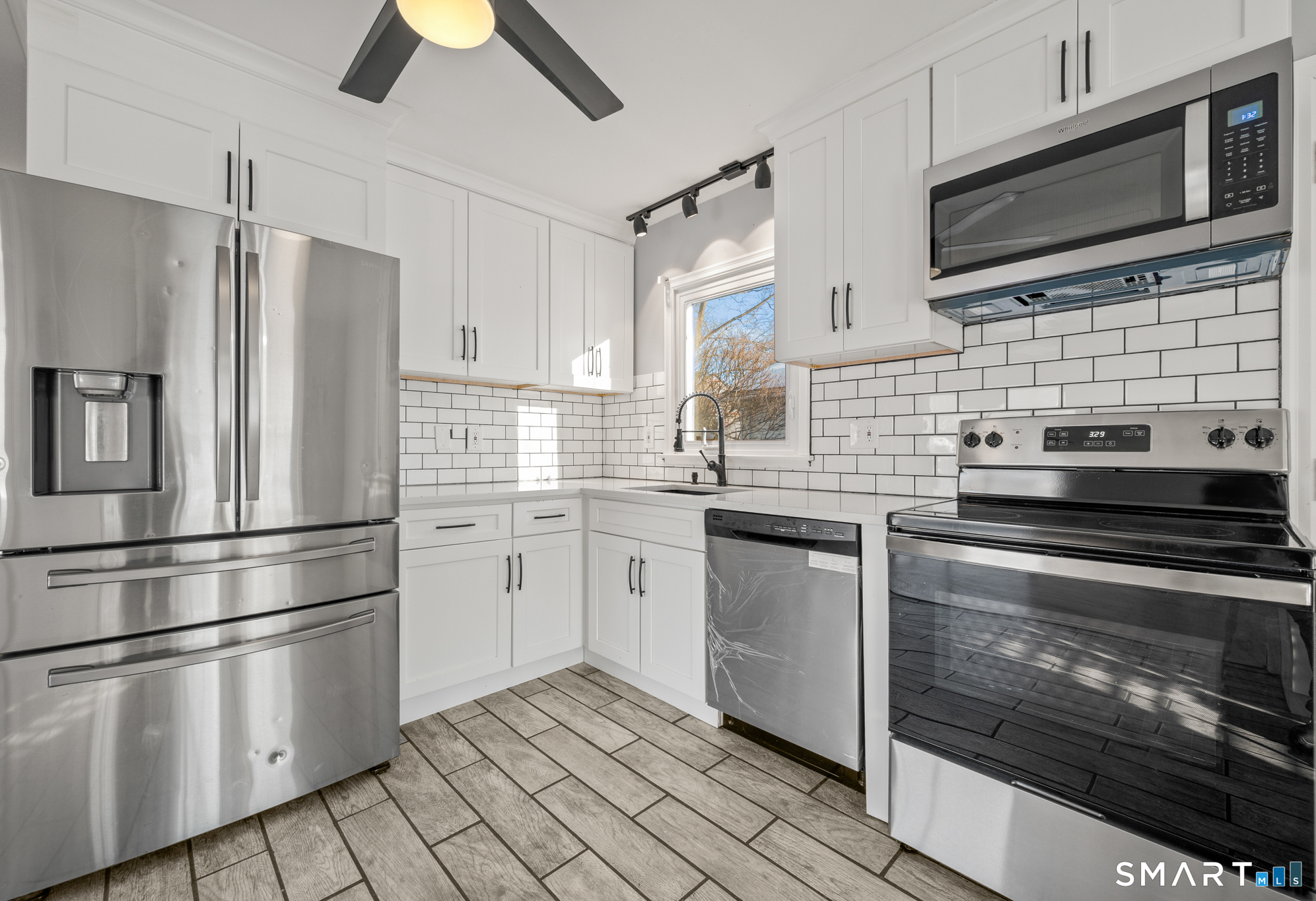 Homes for sale in Glastonbury, CT | 24 Pearl St, Glastonbury, CT 06033 | MLS# 24151464