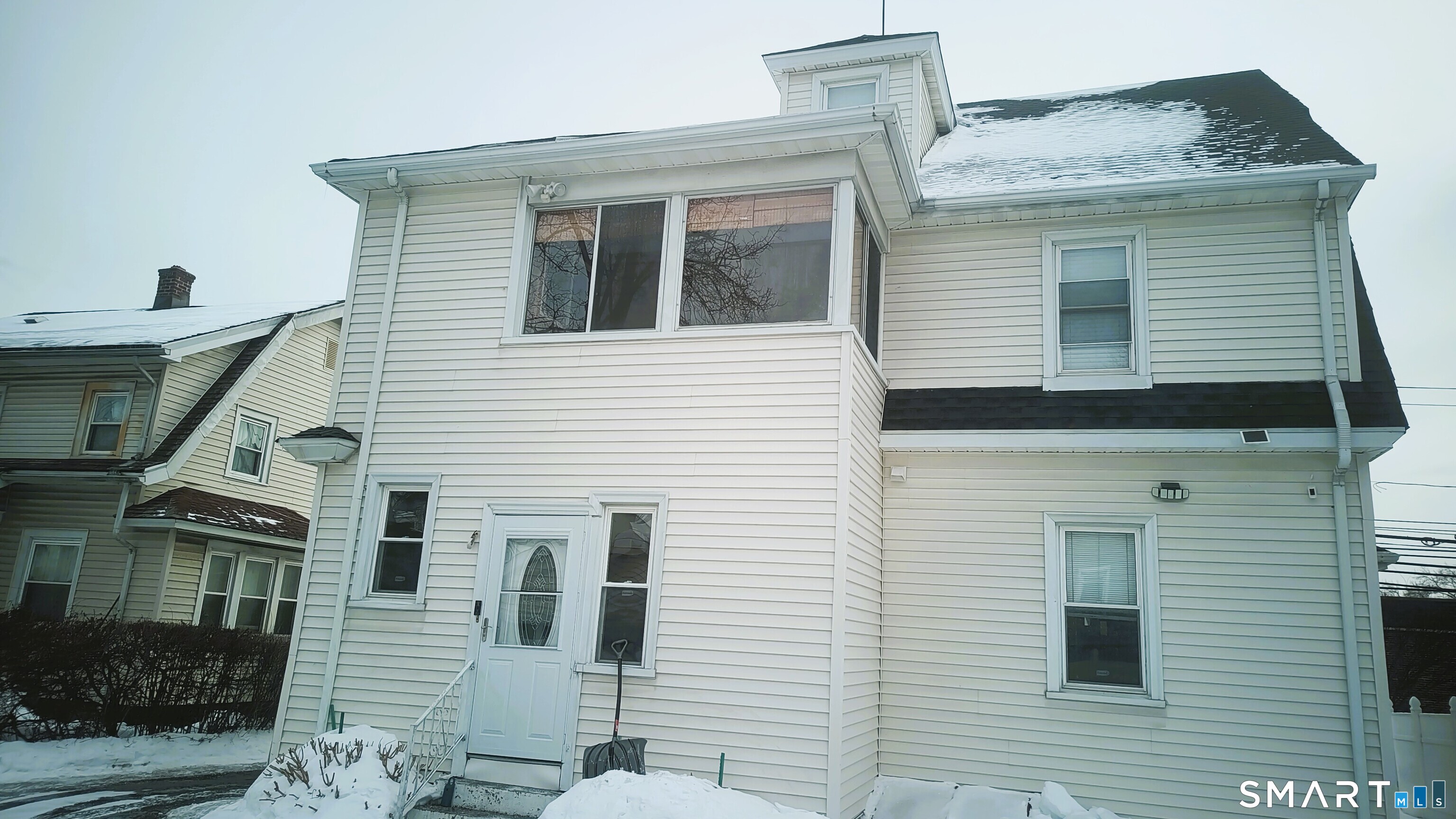 Homes for sale in Stamford, CT | 656 Cove Rd, Stamford, CT 06902 | MLS# 24152049