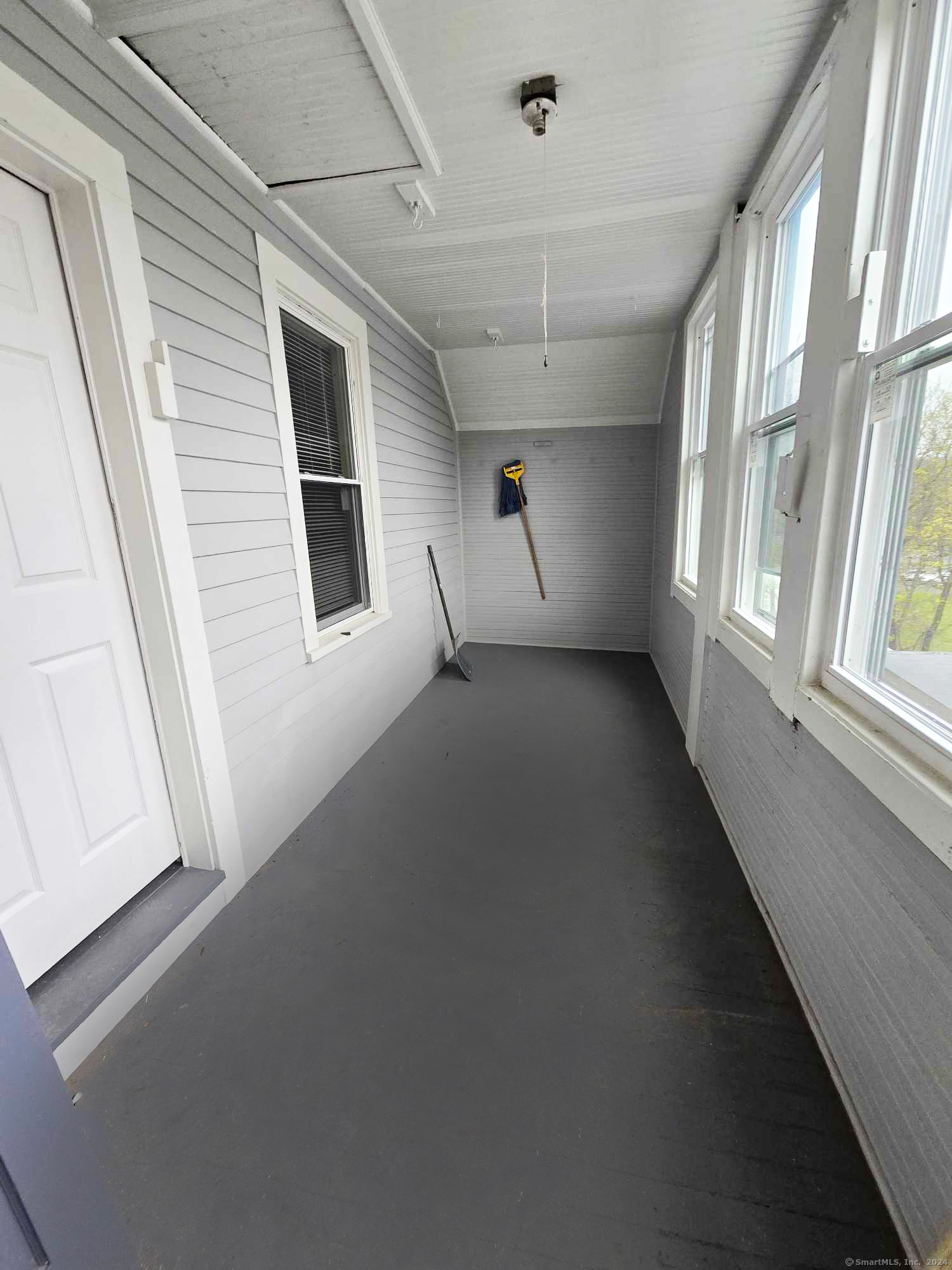 Homes for sale in Waterbury, CT | 652 Watertown Ave, Waterbury, CT 06708 | MLS# 24153268