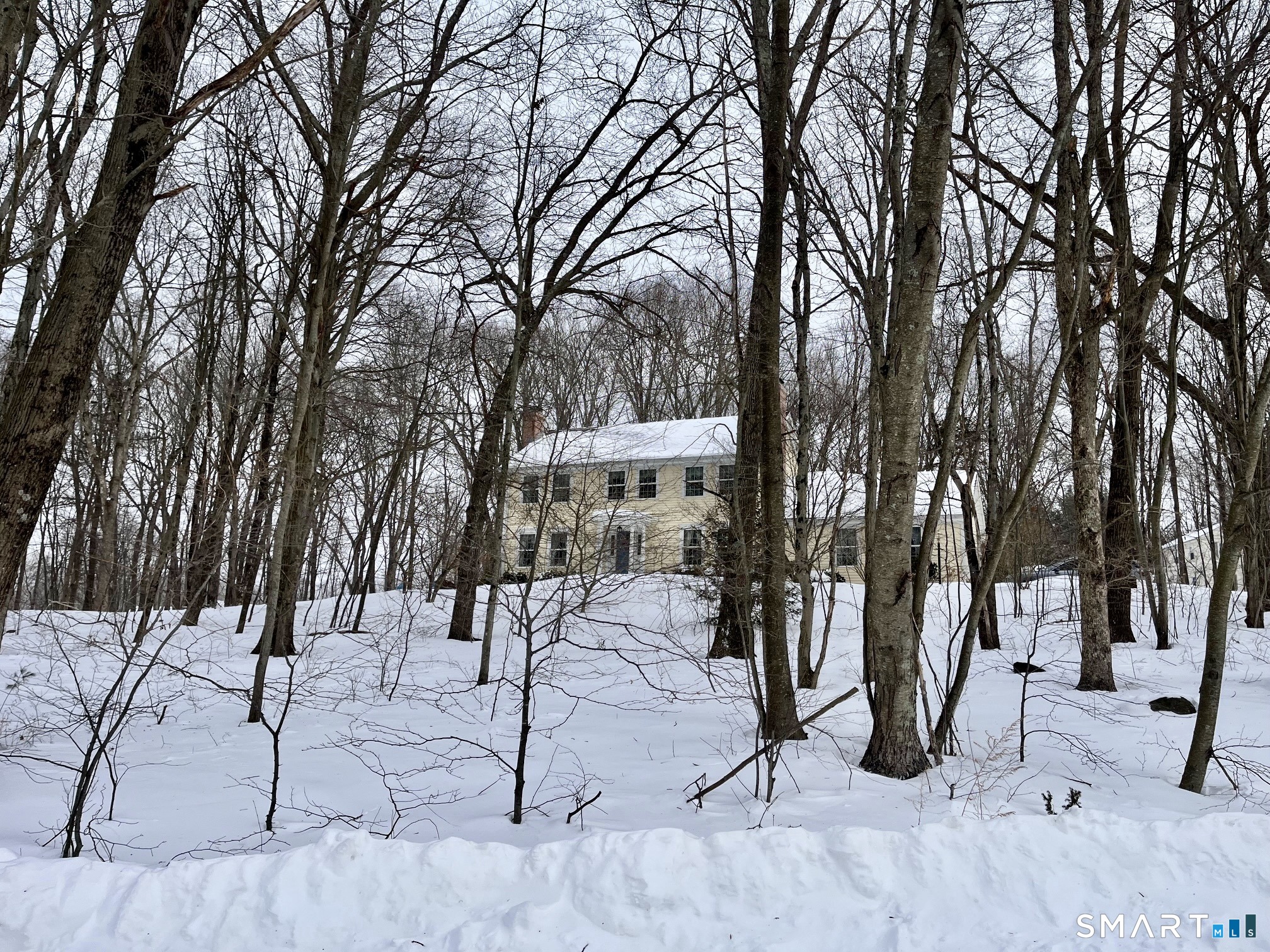 Homes for sale in Roxbury, CT | 16 Jonathan Dr, Roxbury, CT 06783 | MLS# 24153218