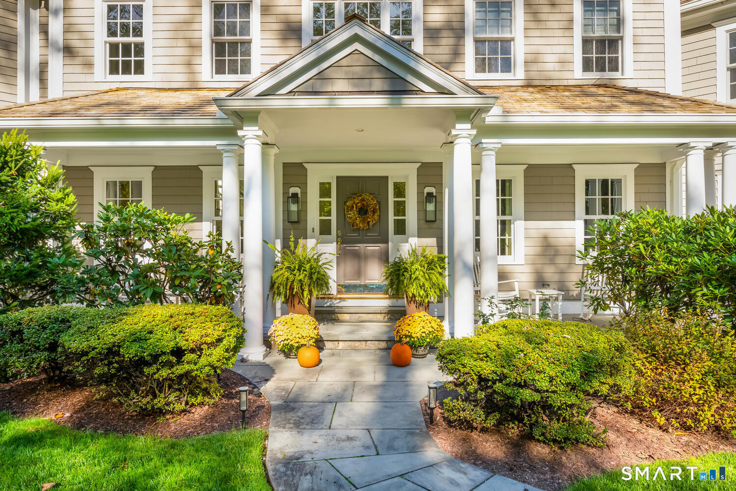 Homes for sale in Darien, CT | 15 Waterbury Ln, Darien, CT 06820 | MLS# 24152795