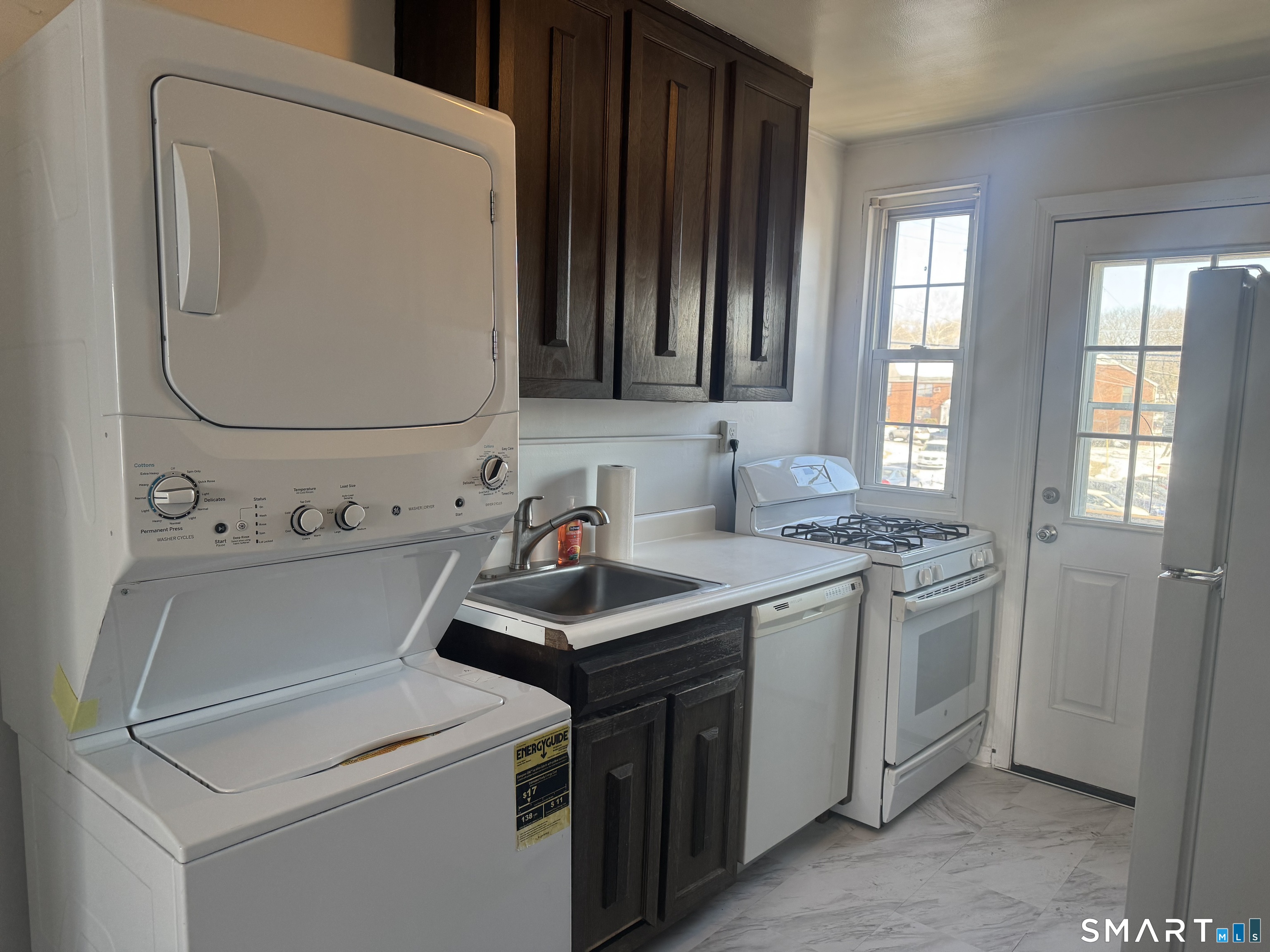 Homes for sale in Bridgeport, CT | 186 Louisiana Ave #D, Bridgeport, CT 06610 | MLS# 24153184