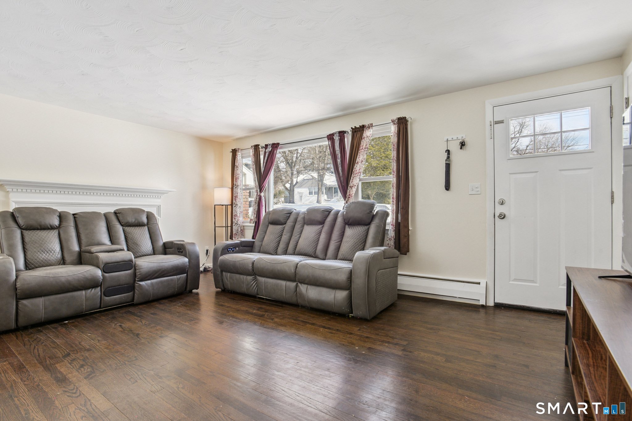 Homes for sale in Hamden, CT | 114 Colony St, Hamden, CT 06518 | MLS# 24153318