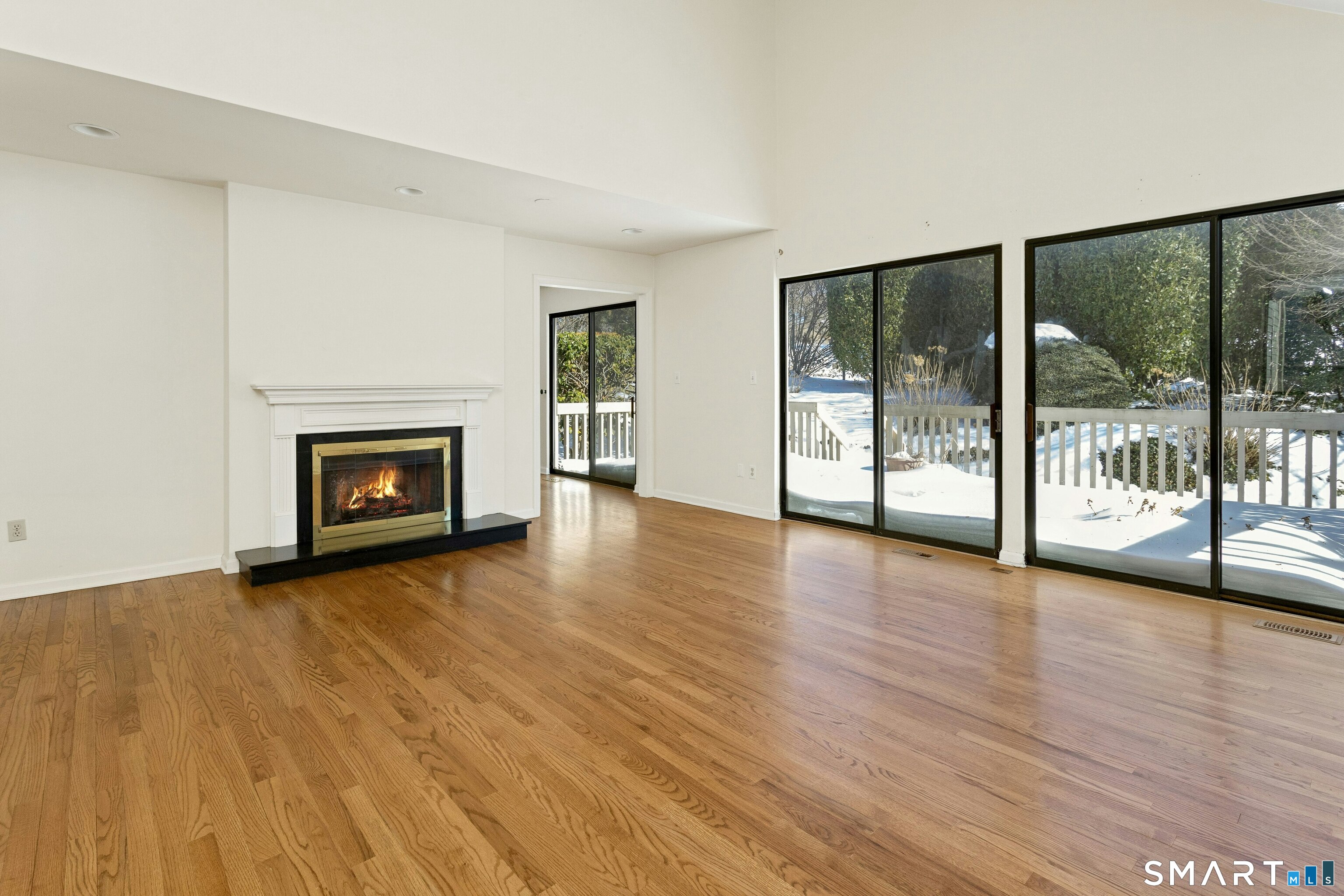 Homes for sale in Greenwich, CT | 501 W Lyon Farm Dr #501, Greenwich, CT 06831 | MLS# 24152668