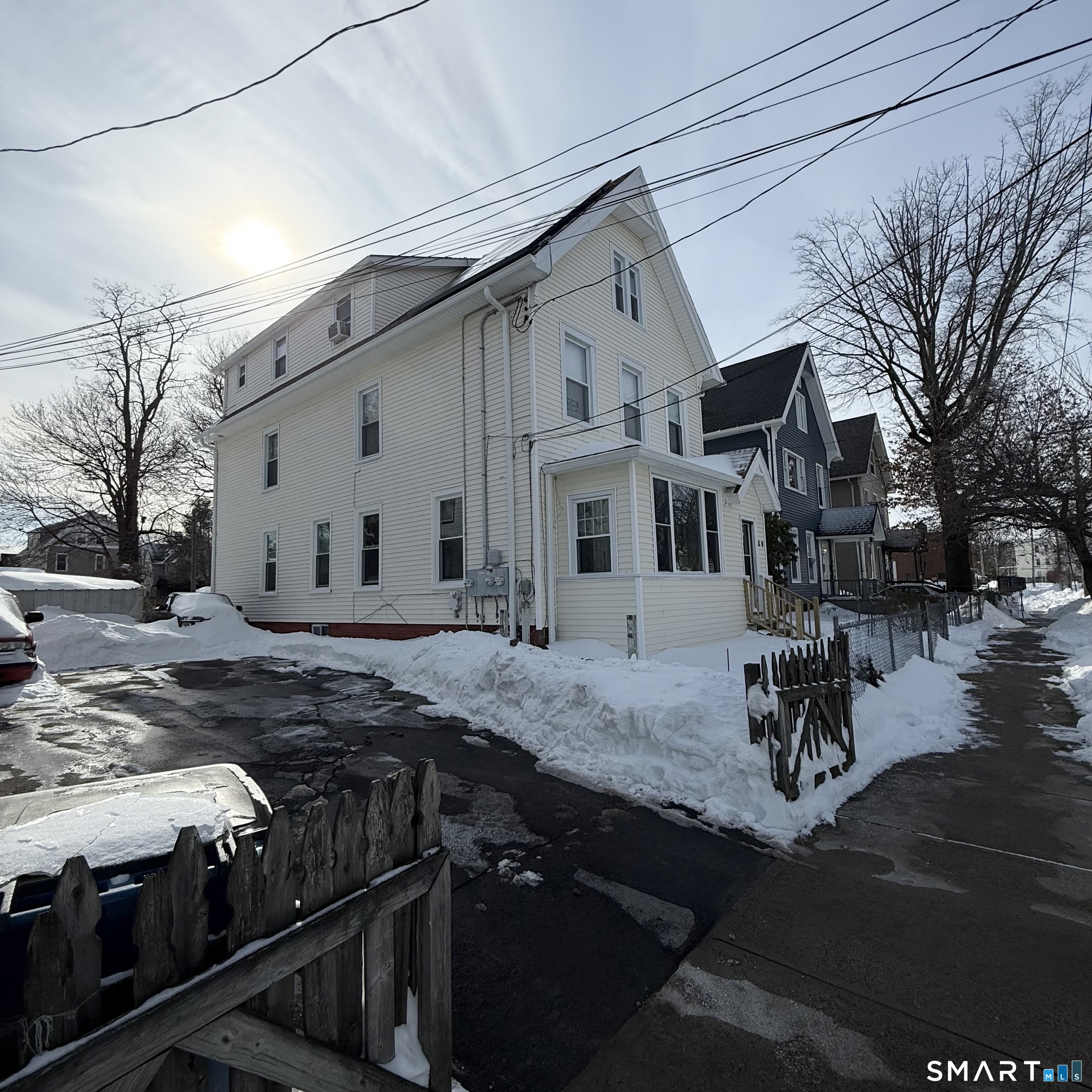 Homes for sale in New Haven, CT | 80 Henry St, New Haven, CT 06511 | MLS# 24152834