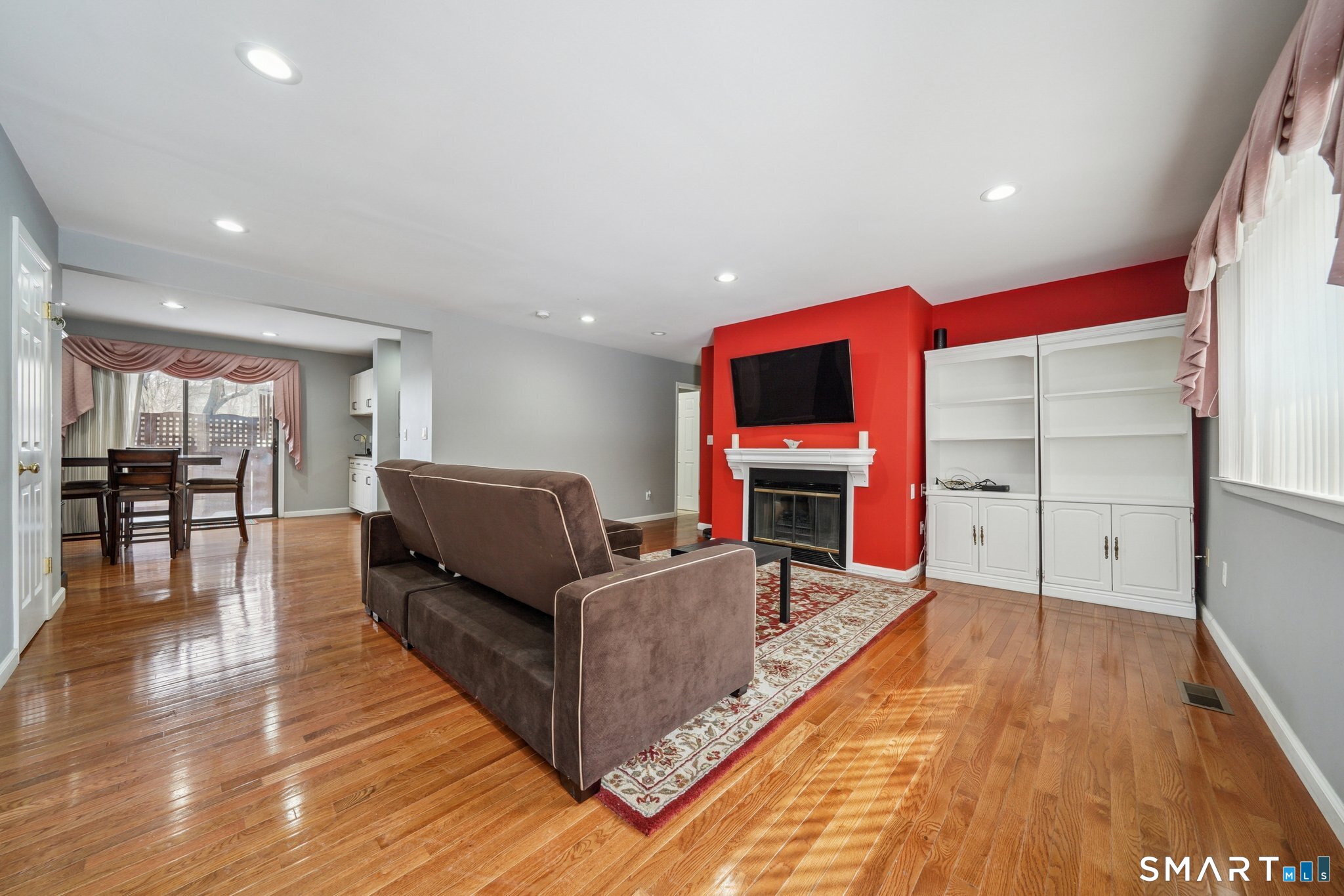 Homes for sale in Stamford, CT | 2289 Bedford St #G17, Stamford, CT 06905 | MLS# 24152016