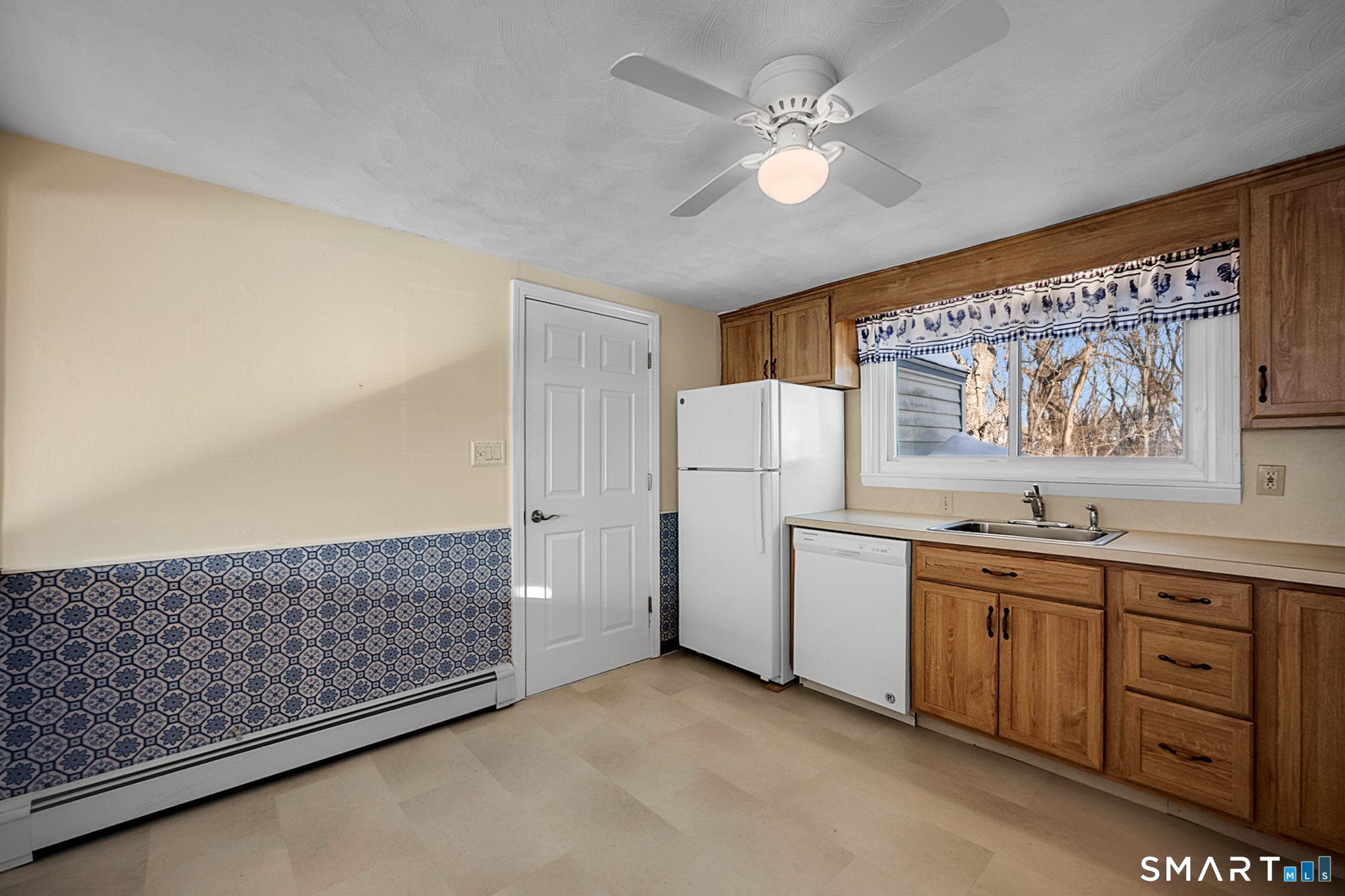 Photo 10 of 58 Northmont Road Extension, Bristol, CT