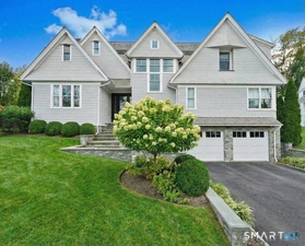 9 Pond Edge Road