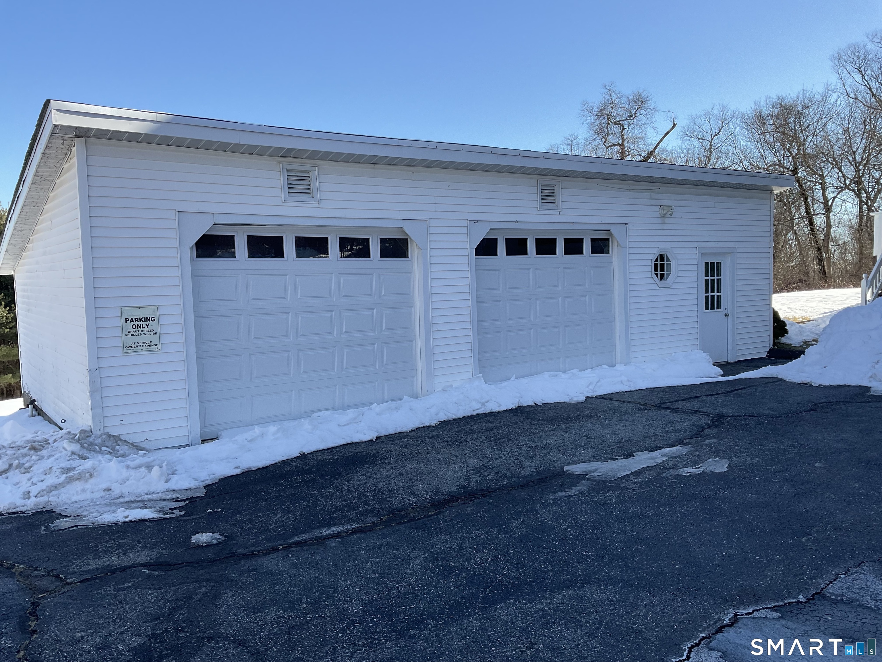 405 Mohegan Avenue, Waterford, 06375, 2 Bedrooms Bedrooms, 0 ,1 BathroomBathrooms,Residential Rental,For Sale,Mohegan Avenue,0,24154307