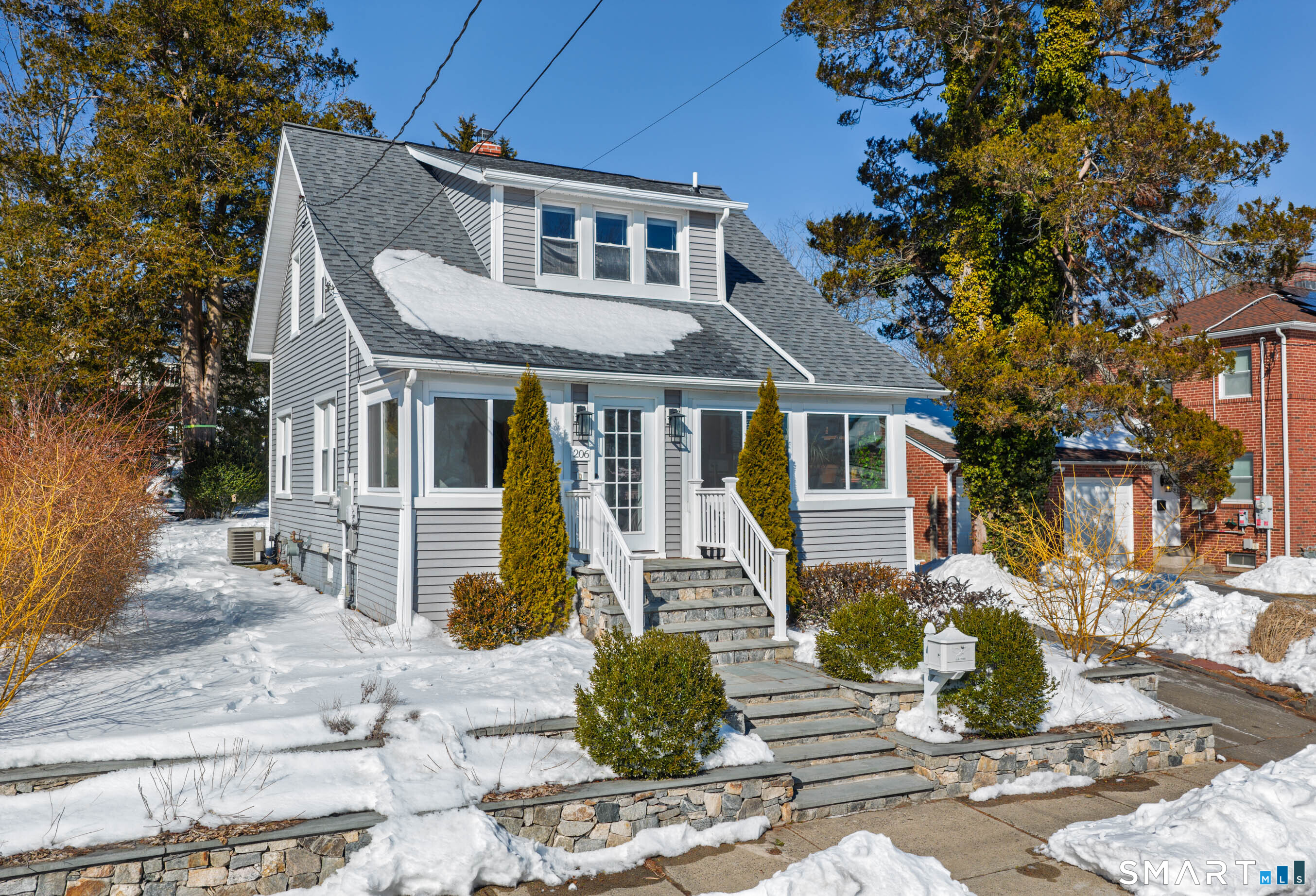 Homes for sale in West Haven, CT | 206 Highland Ave, West Haven, CT 06516 | MLS# 24154453