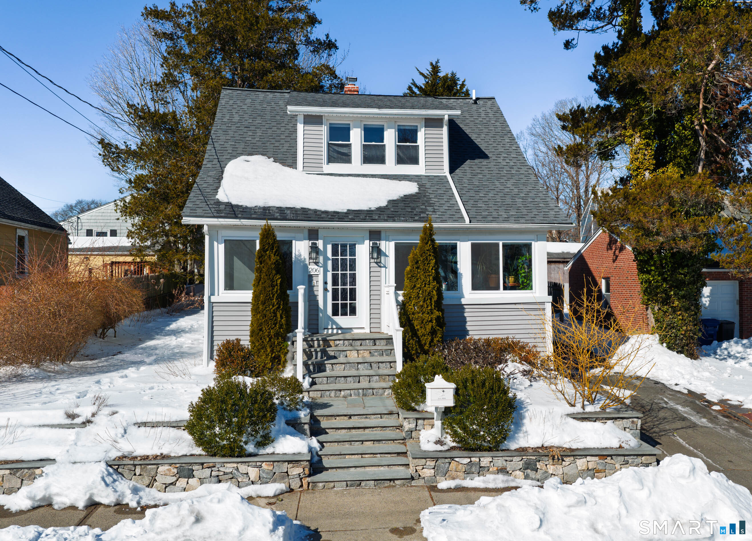 Homes for sale in West Haven, CT | 206 Highland Ave, West Haven, CT 06516 | MLS# 24154453