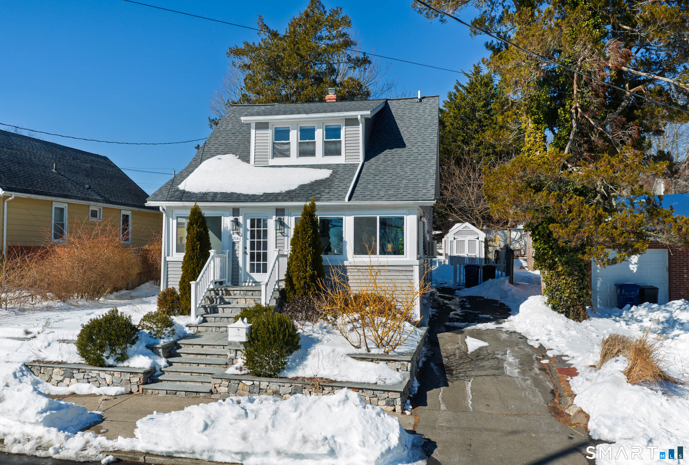 Homes for sale in West Haven, CT | 206 Highland Ave, West Haven, CT 06516 | MLS# 24154453