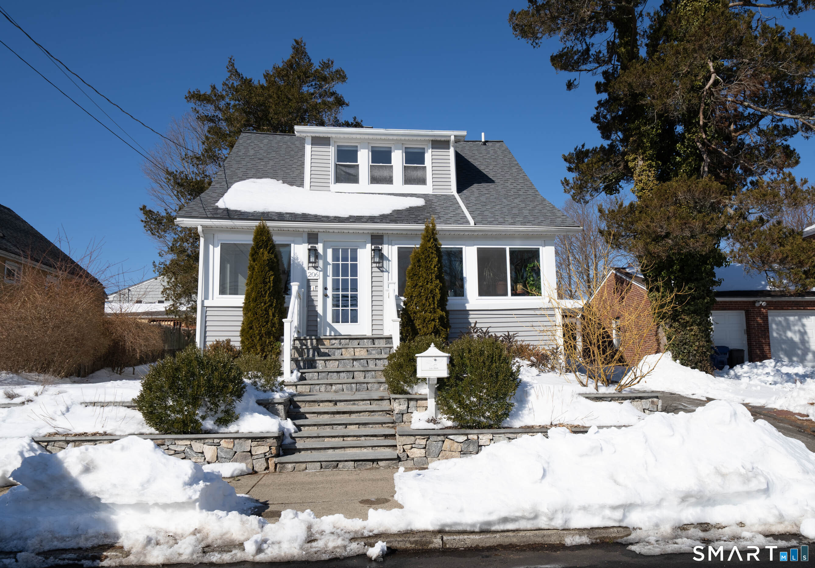 Homes for sale in West Haven, CT | 206 Highland Ave, West Haven, CT 06516 | MLS# 24154453