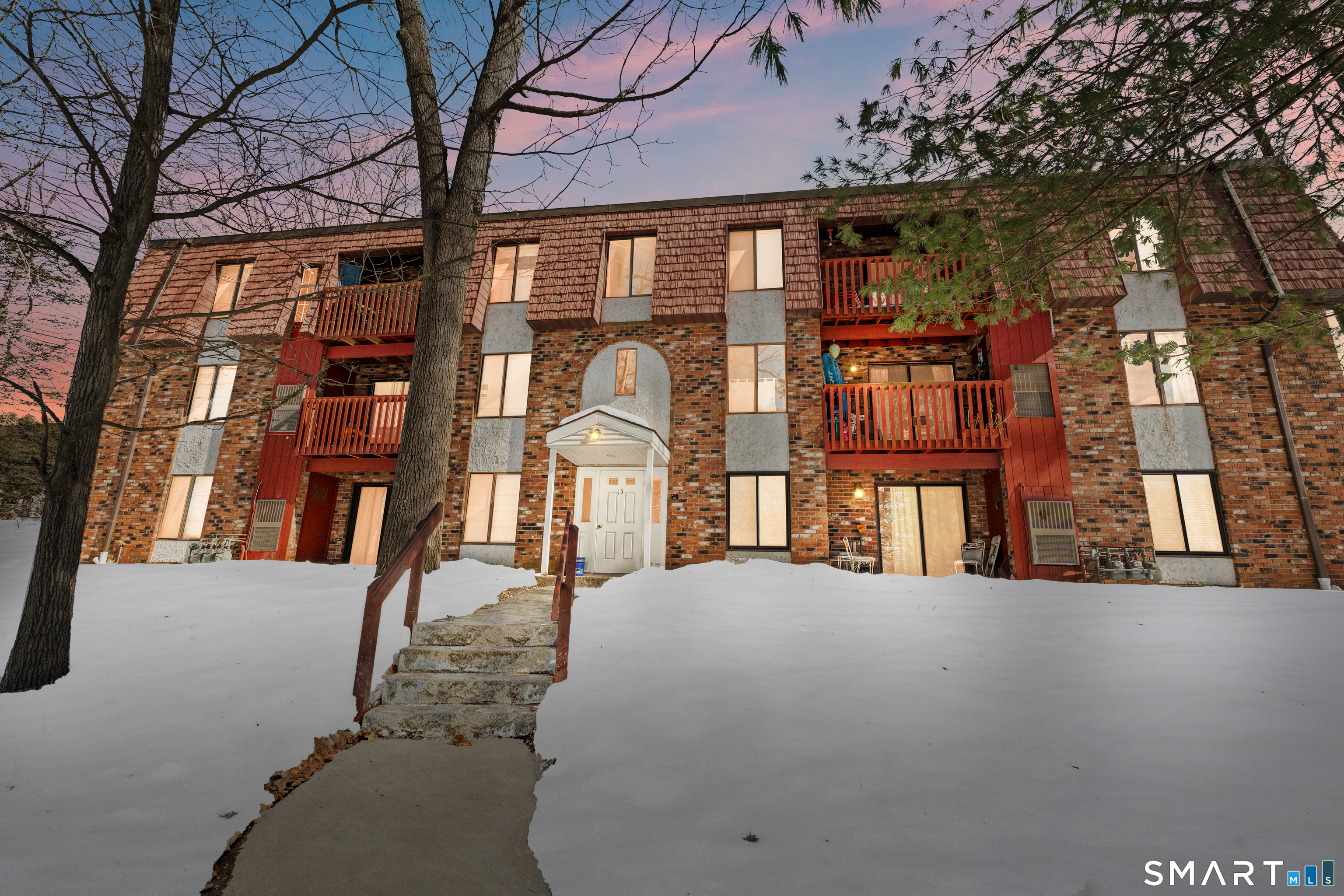 Homes for sale in Newington, CT | 15 Woodsedge Dr #APT 5C, Newington, CT 06111 | MLS# 24153997