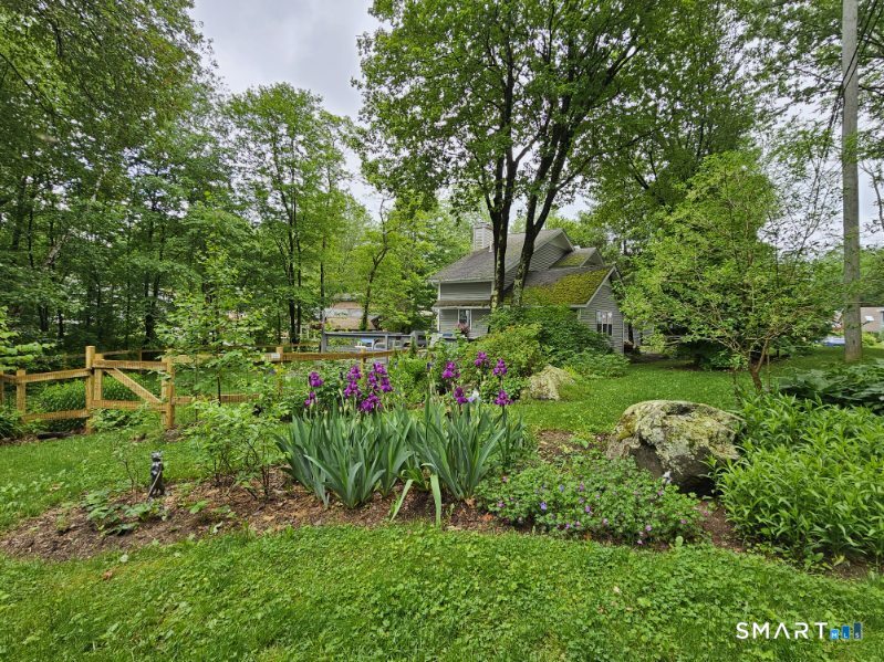 Homes for sale in New Hartford, CT | 28 Davis Rd, New Hartford, CT 06057 | MLS# 24153761