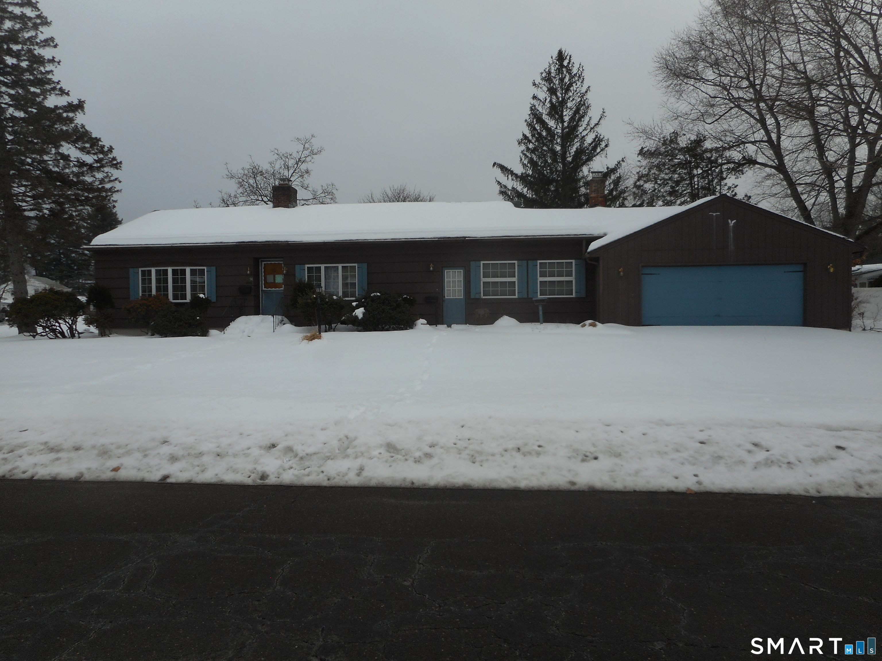 Homes for sale in Manchester, CT | 94 Brent Rd, Manchester, CT 06042 | MLS# 24154649