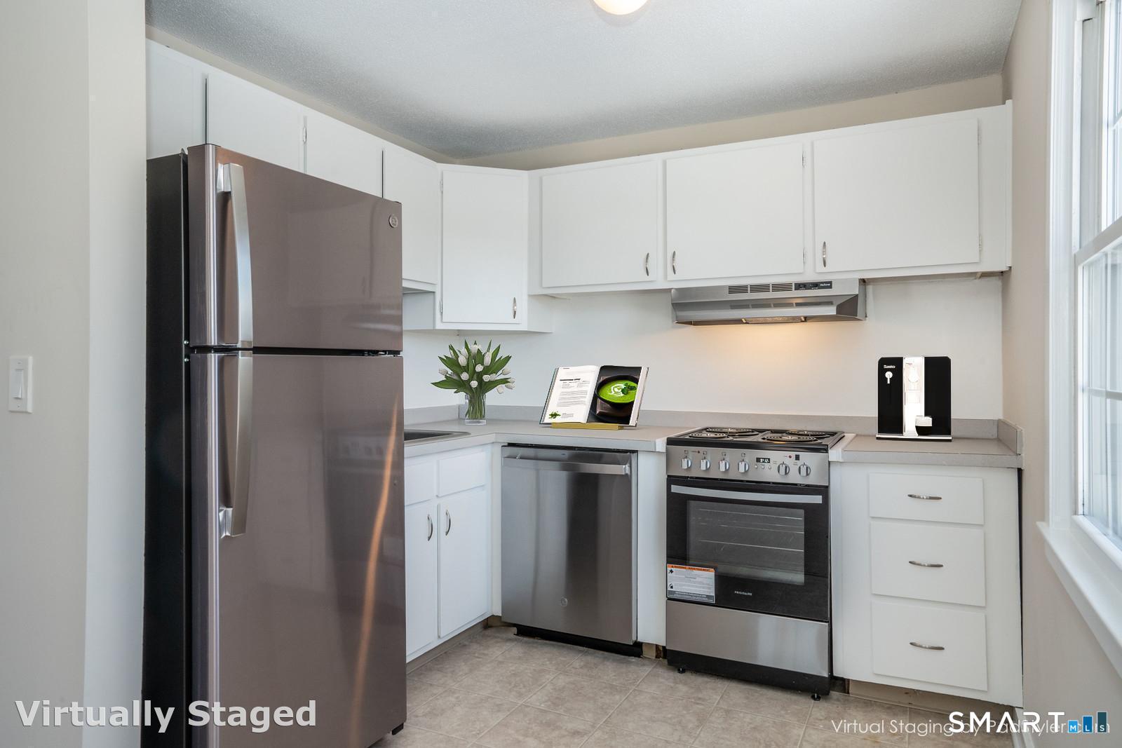 Homes for sale in Avon, CT | 239 Old Farms Rd #APT 7C, Avon, CT 06001 | MLS# 24151243