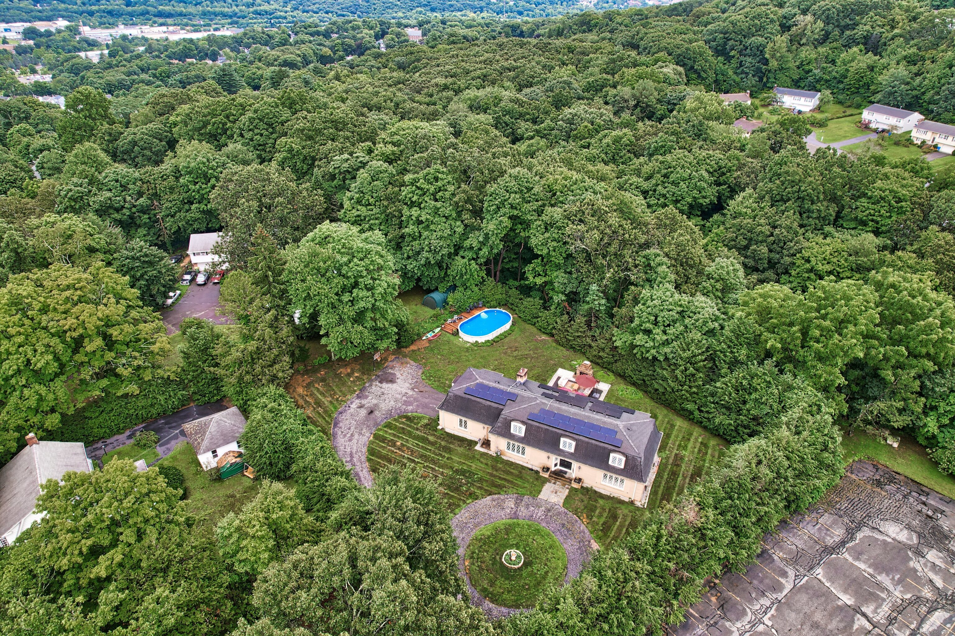 Homes for sale in Waterbury, CT | 611 Bunker Hill Ave, Waterbury, CT 06708 | MLS# 24155020