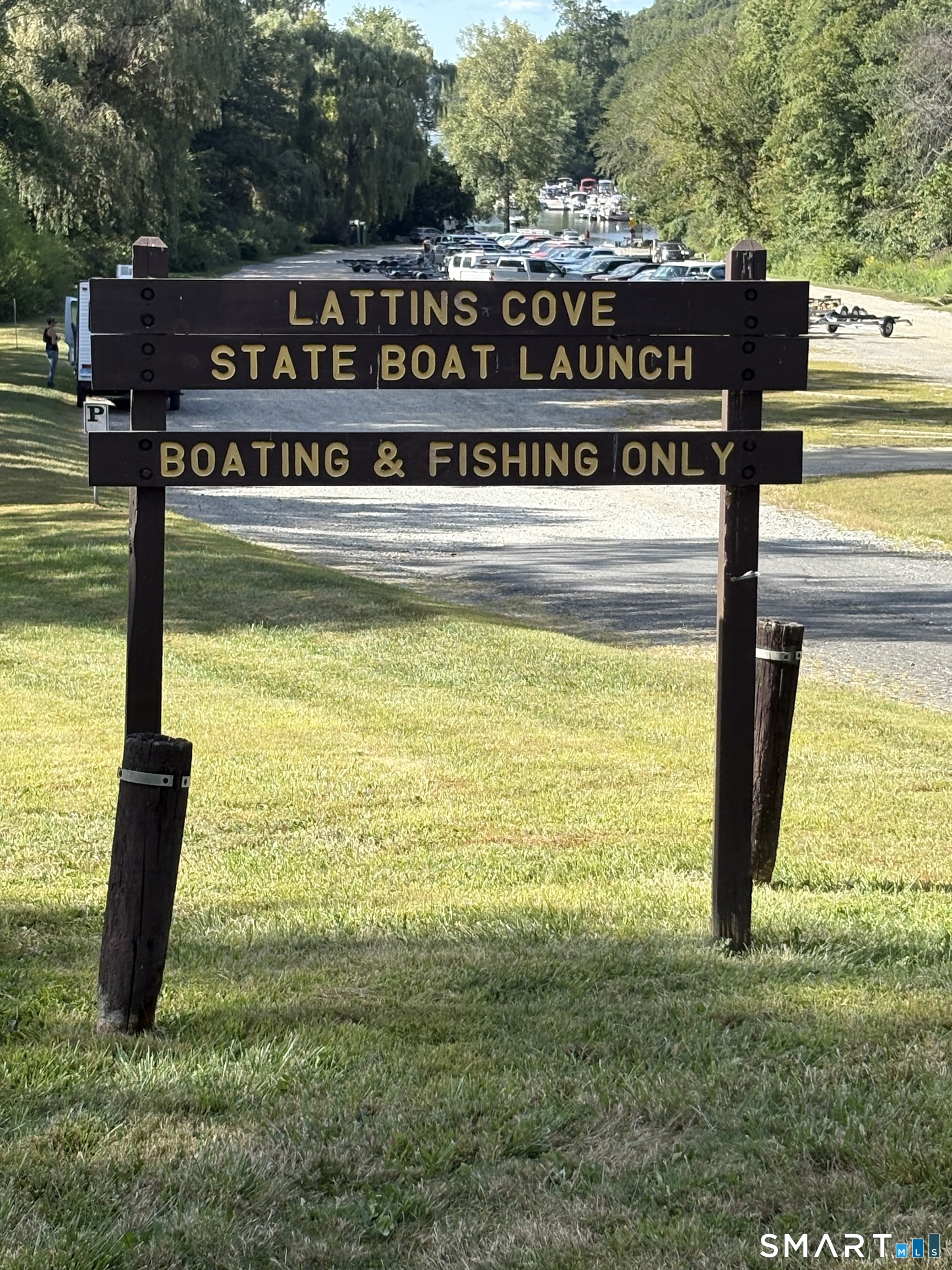 Homes for sale in Danbury, CT | 158 A Bayberry Ln, Danbury, CT 06811 | MLS# 24155033