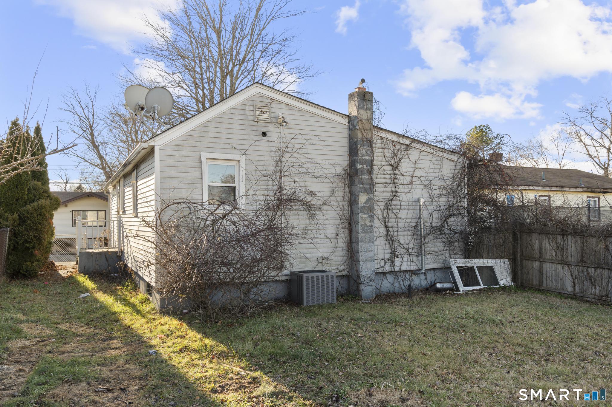 Homes for sale in West Haven, CT | 7 Ipswich St, West Haven, CT 06516 | MLS# 24155071