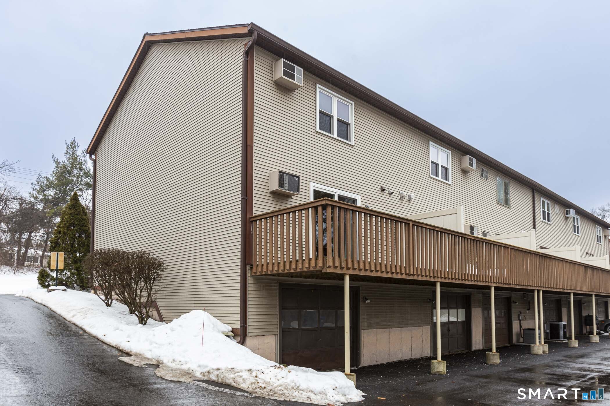 Homes for sale in Plainville, CT | 71 White Oak Ave #APT B6, Plainville, CT 06062 | MLS# 24154844