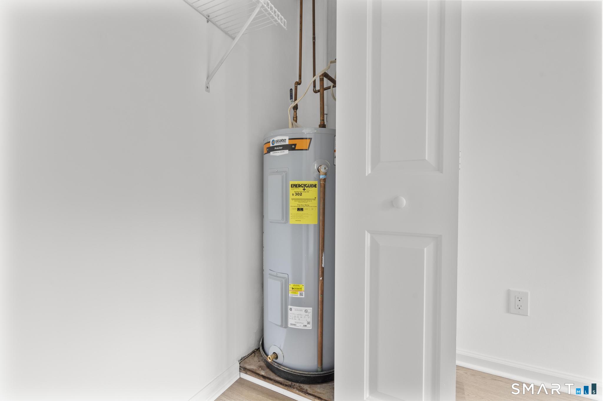 468 Main, East Lyme, 06357, 1 Bedroom Bedrooms, 0 ,1 BathroomBathrooms,Condo/co-op For Sale,For Sale,Main,0,24155252