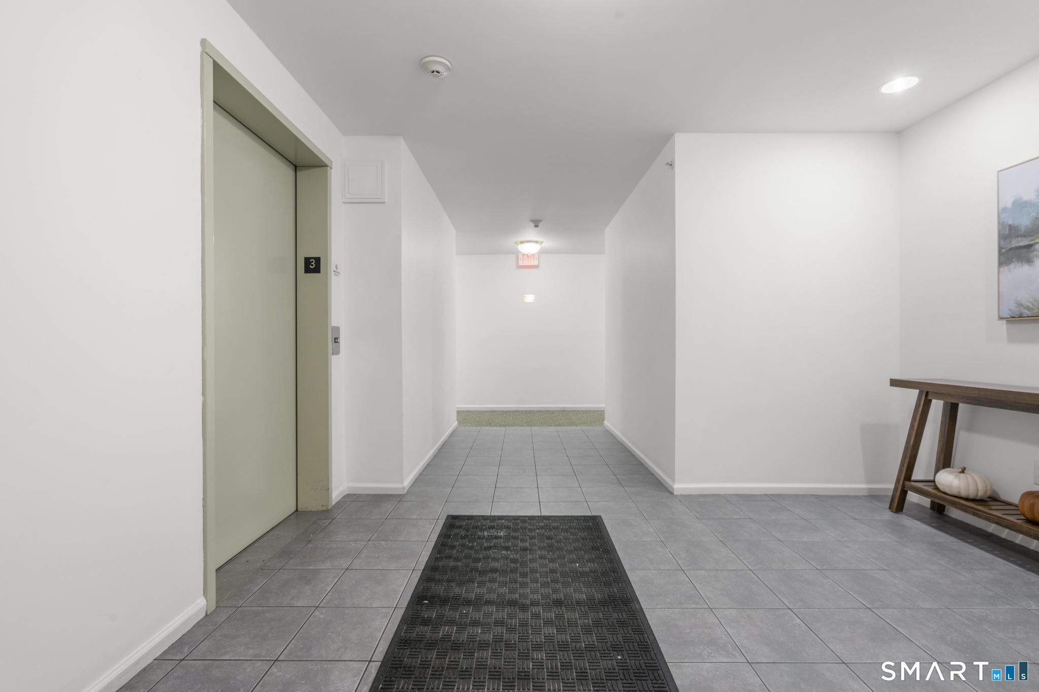 468 Main, East Lyme, 06357, 2 Bedrooms Bedrooms, 0 ,2 BathroomsBathrooms,Condo/co-op For Sale,For Sale,Main,0,24155256