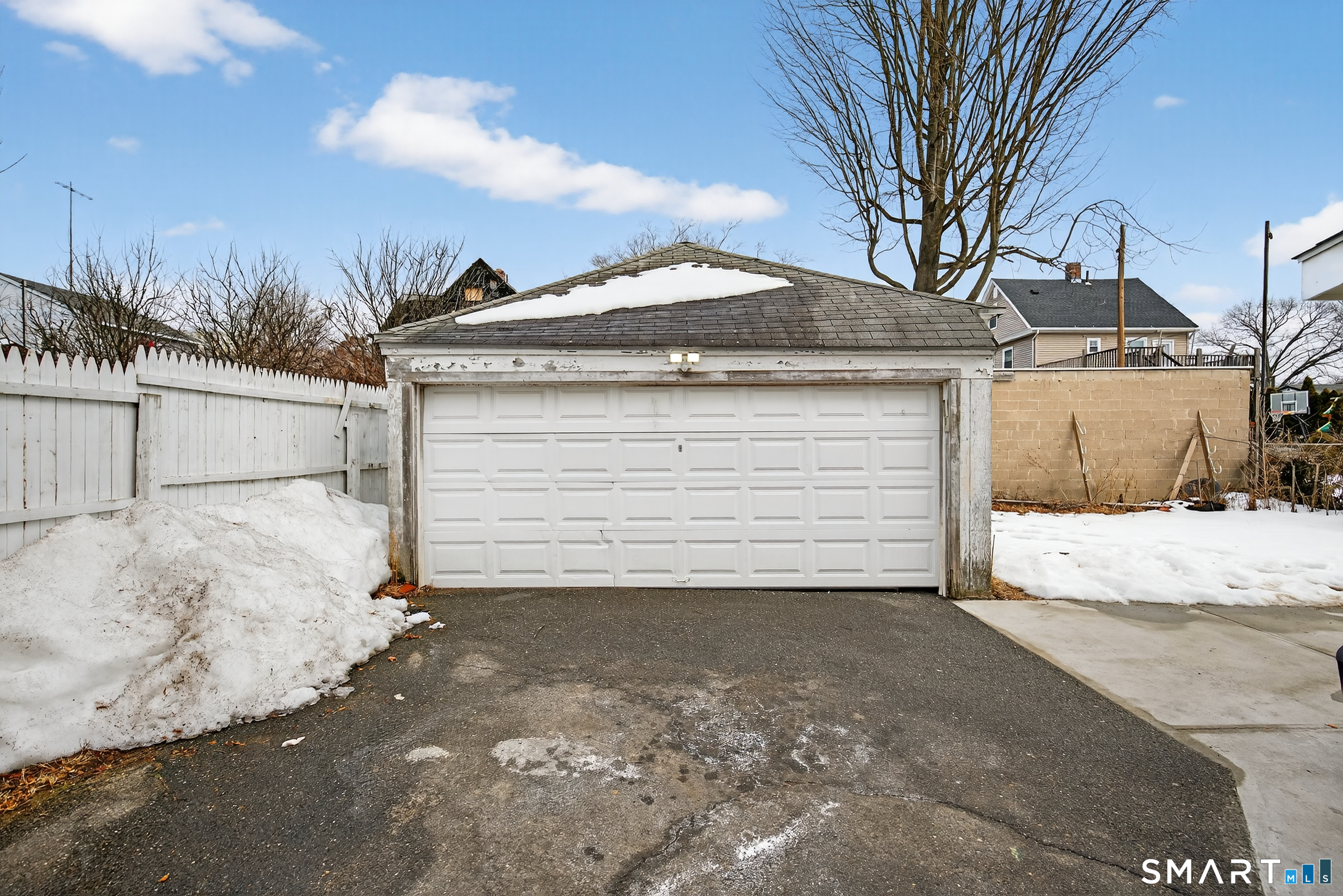 Homes for sale in Bridgeport, CT | 1440 Wood Ave, Bridgeport, CT 06604 | MLS# 24150787