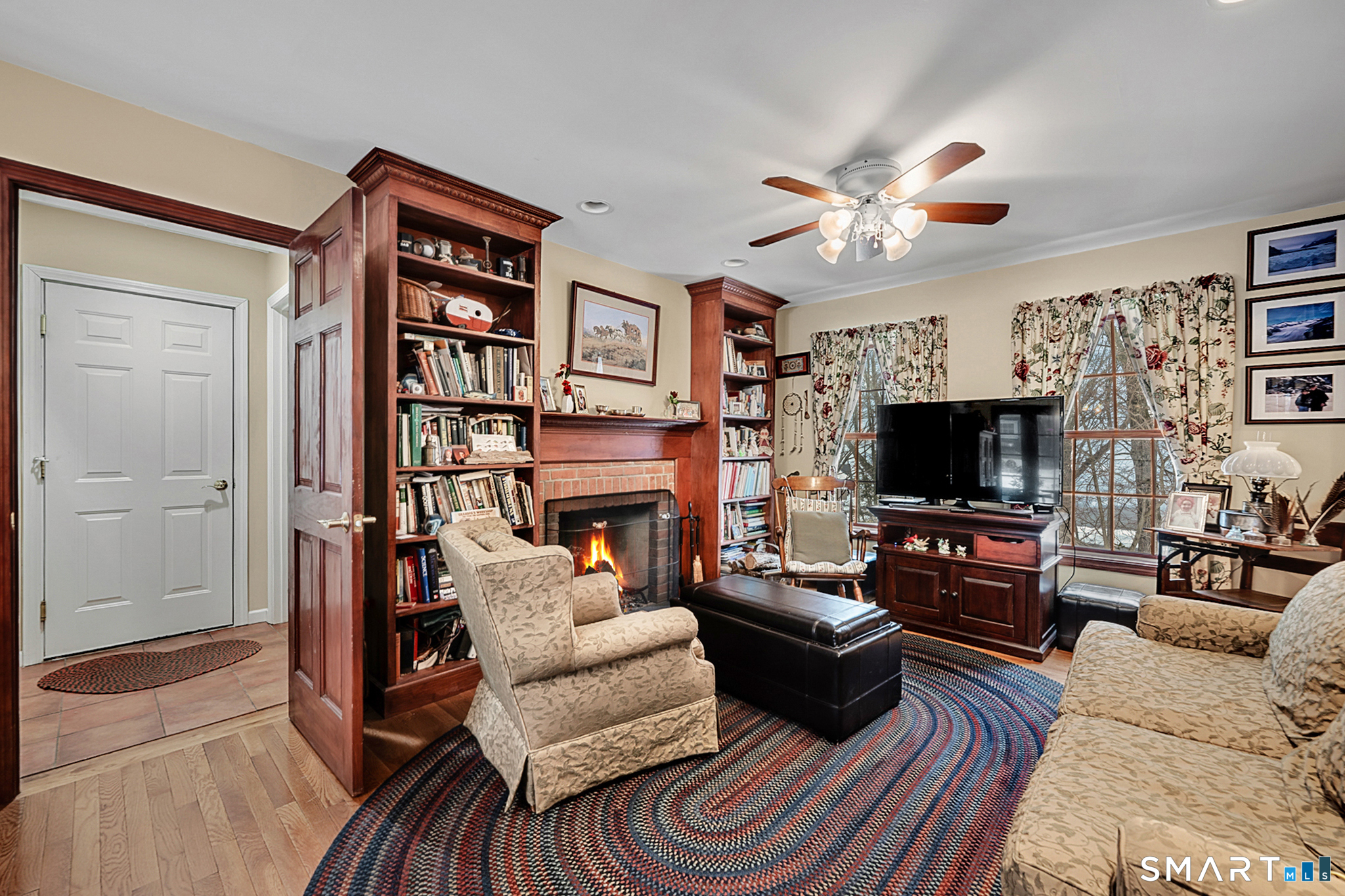 16 Jonathan, Roxbury, 06783, 3 Bedrooms Bedrooms, 0 ,2 BathroomsBathrooms,Single Family For Sale,For Sale,Jonathan,0,24153218