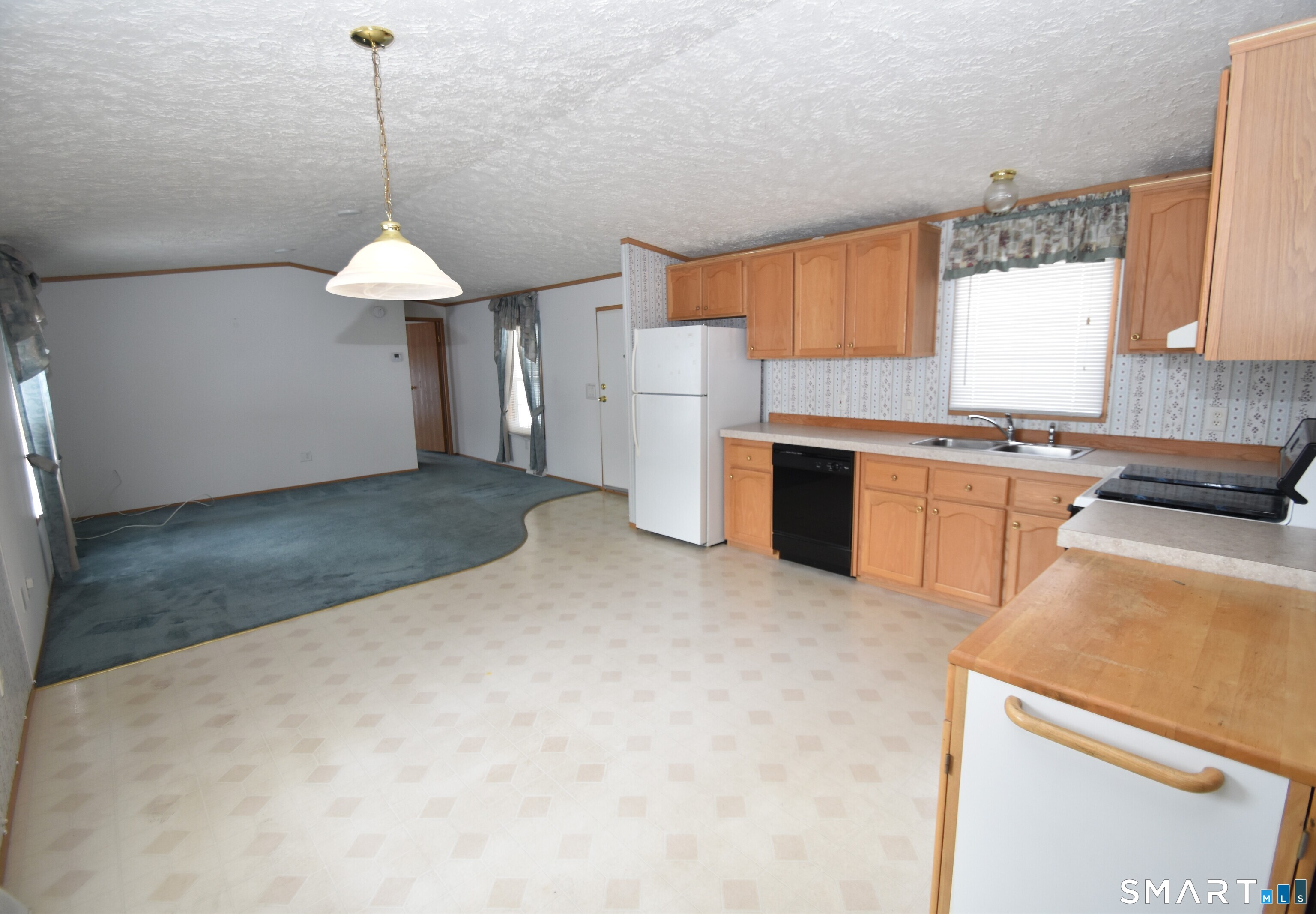 Homes for sale in Vernon, CT | 325 Kelly Rd #TRLR R19, Vernon, CT 06066 | MLS# 24155306