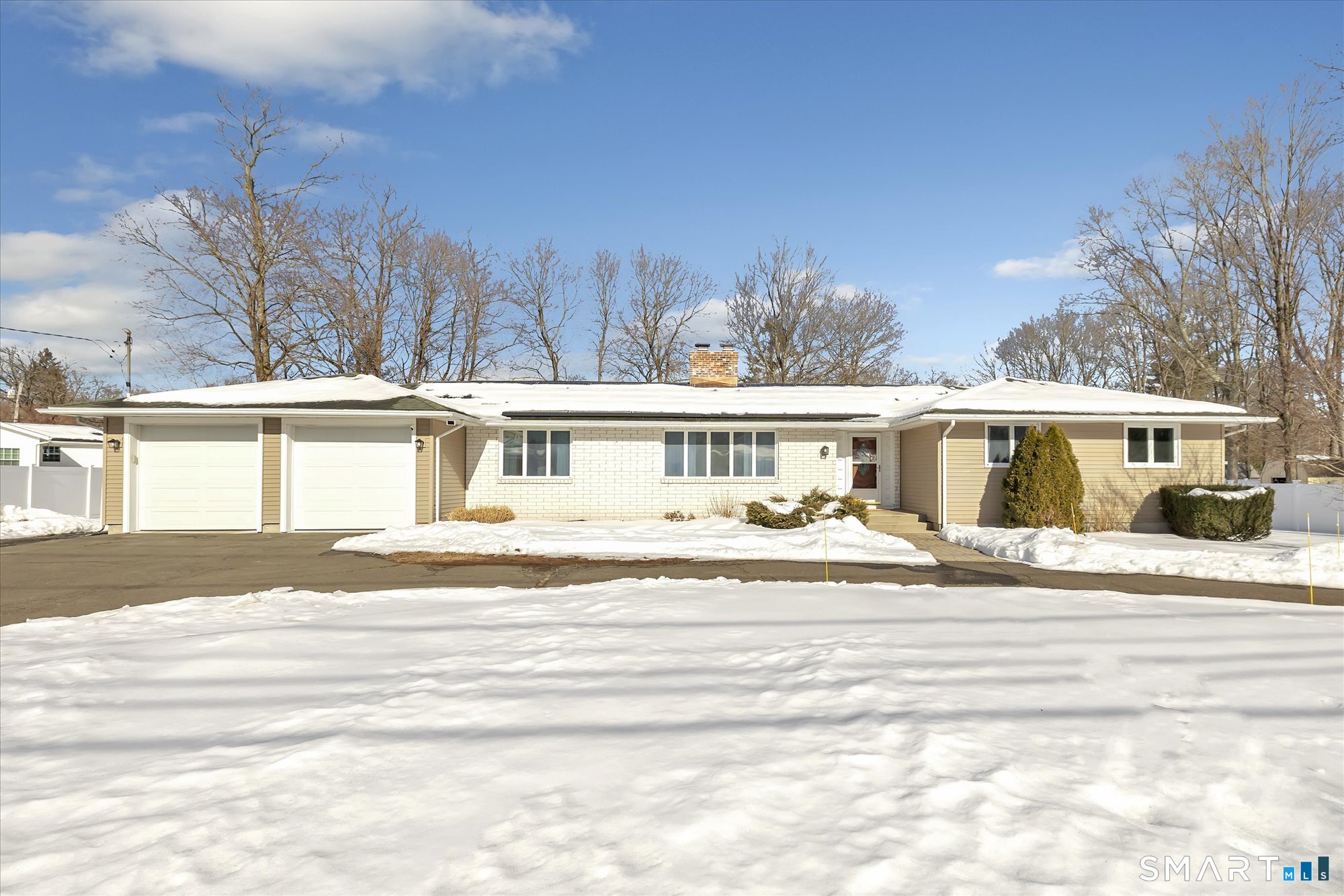 Homes for sale in North Haven, CT | 197 Maple Ave, North Haven, CT 06473 | MLS# 24155321