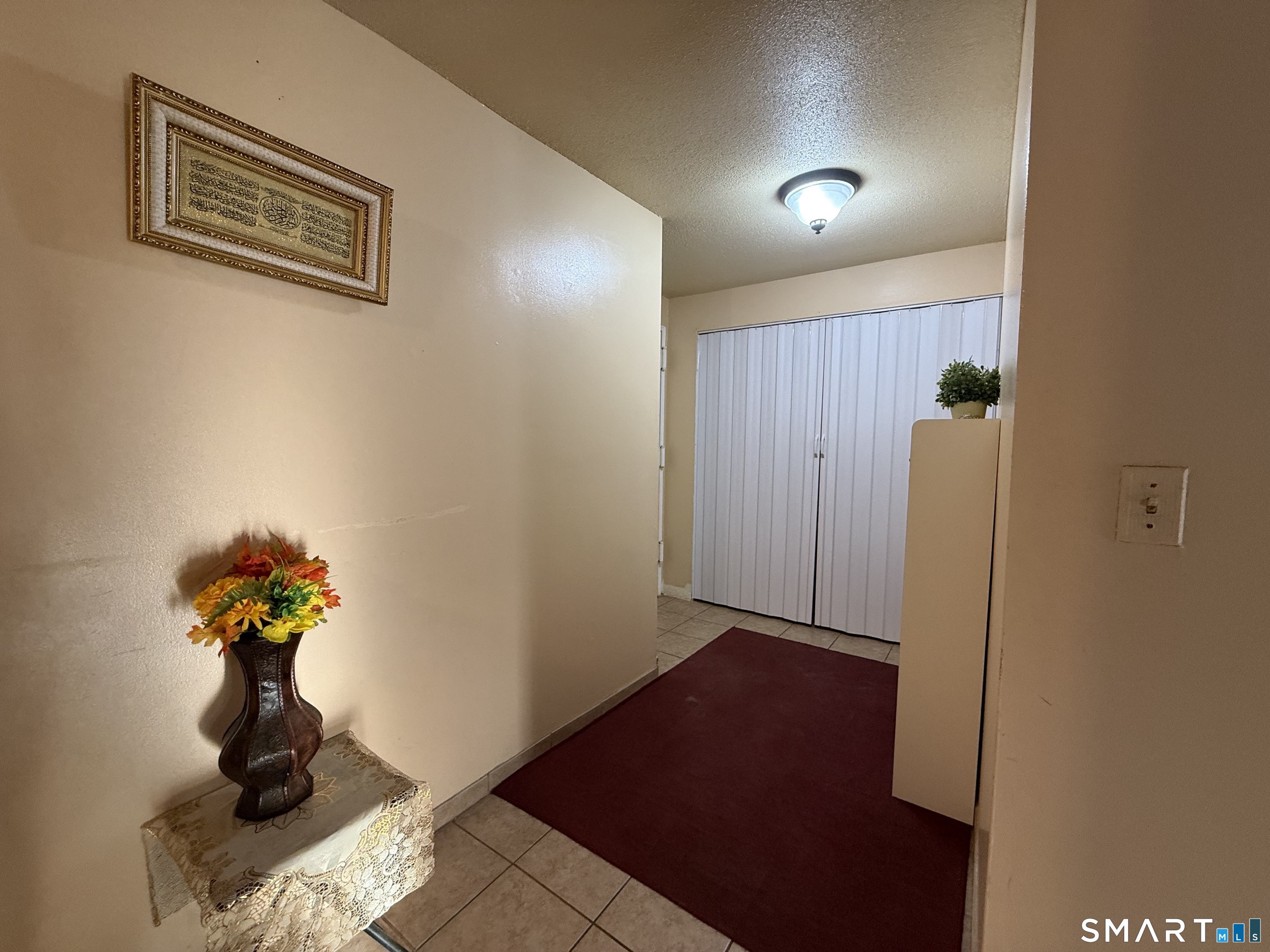 Homes for sale in West Haven, CT | 157 Bull Hill Ln #APT 102, West Haven, CT 06516 | MLS# 24155419