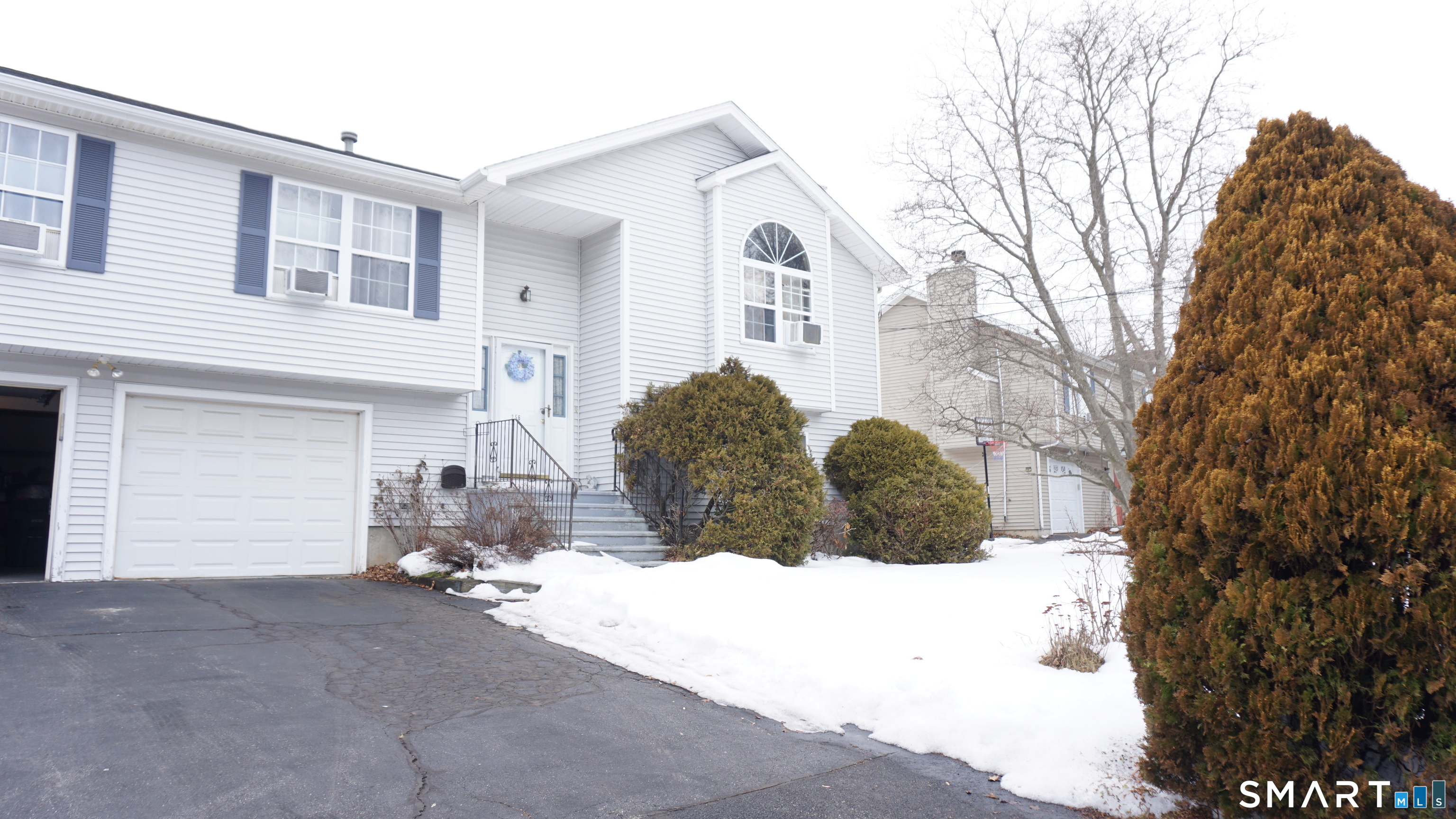 256 Brewster, Milford, 06460, 4 Bedrooms Bedrooms, 0 ,3 BathroomsBathrooms,Residential Rental,For Sale,Brewster,0,24155423