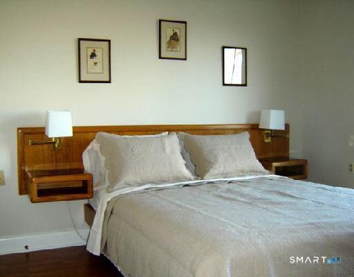 Homes for sale in Stamford, CT | 60 Strawberry Hill Ave #305, Stamford, CT 06902 | MLS# 24155430