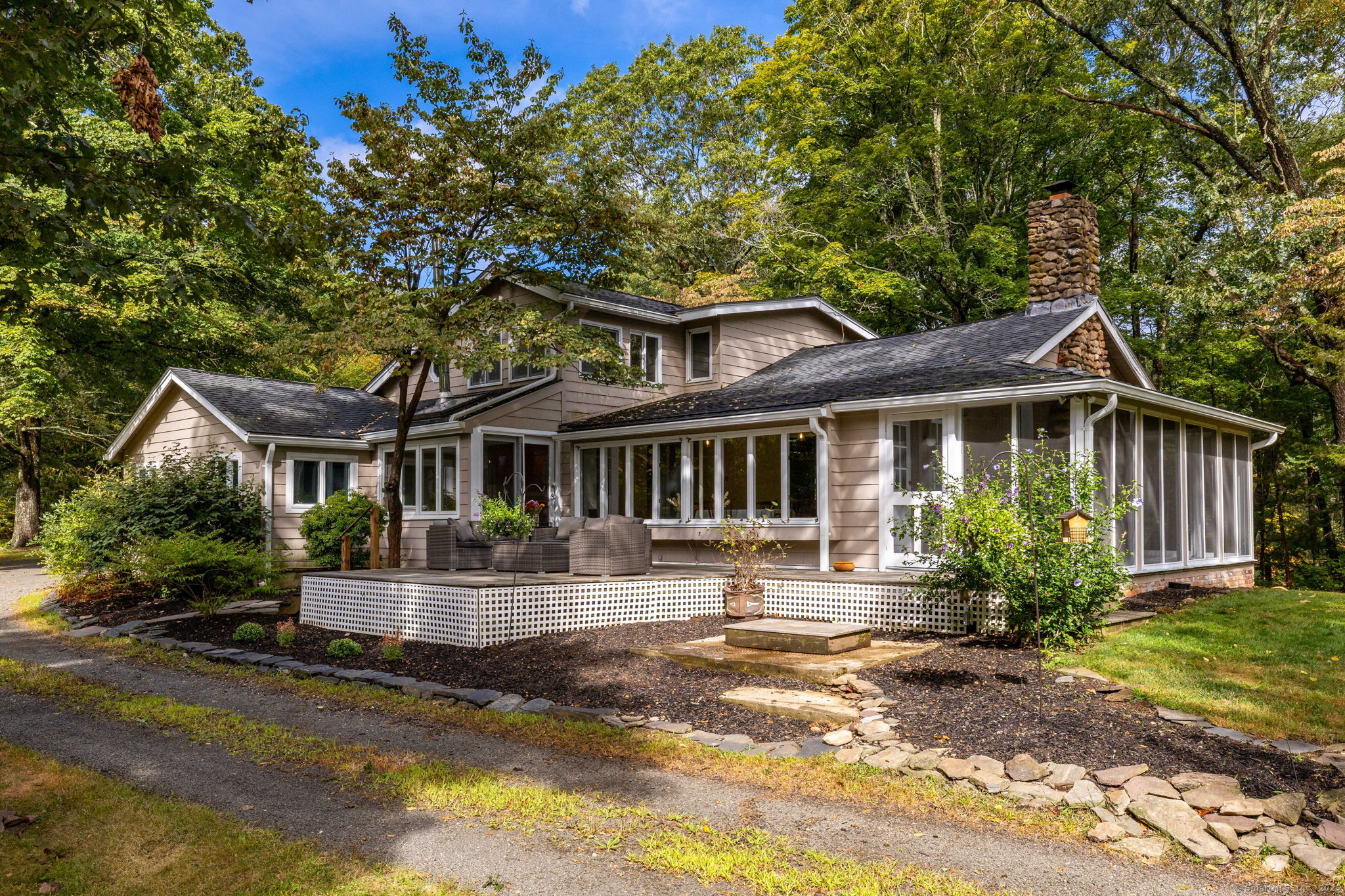 Homes for sale in Guilford, CT | 154 Wilburs Ln, Guilford, CT 06437 | MLS# 24155553