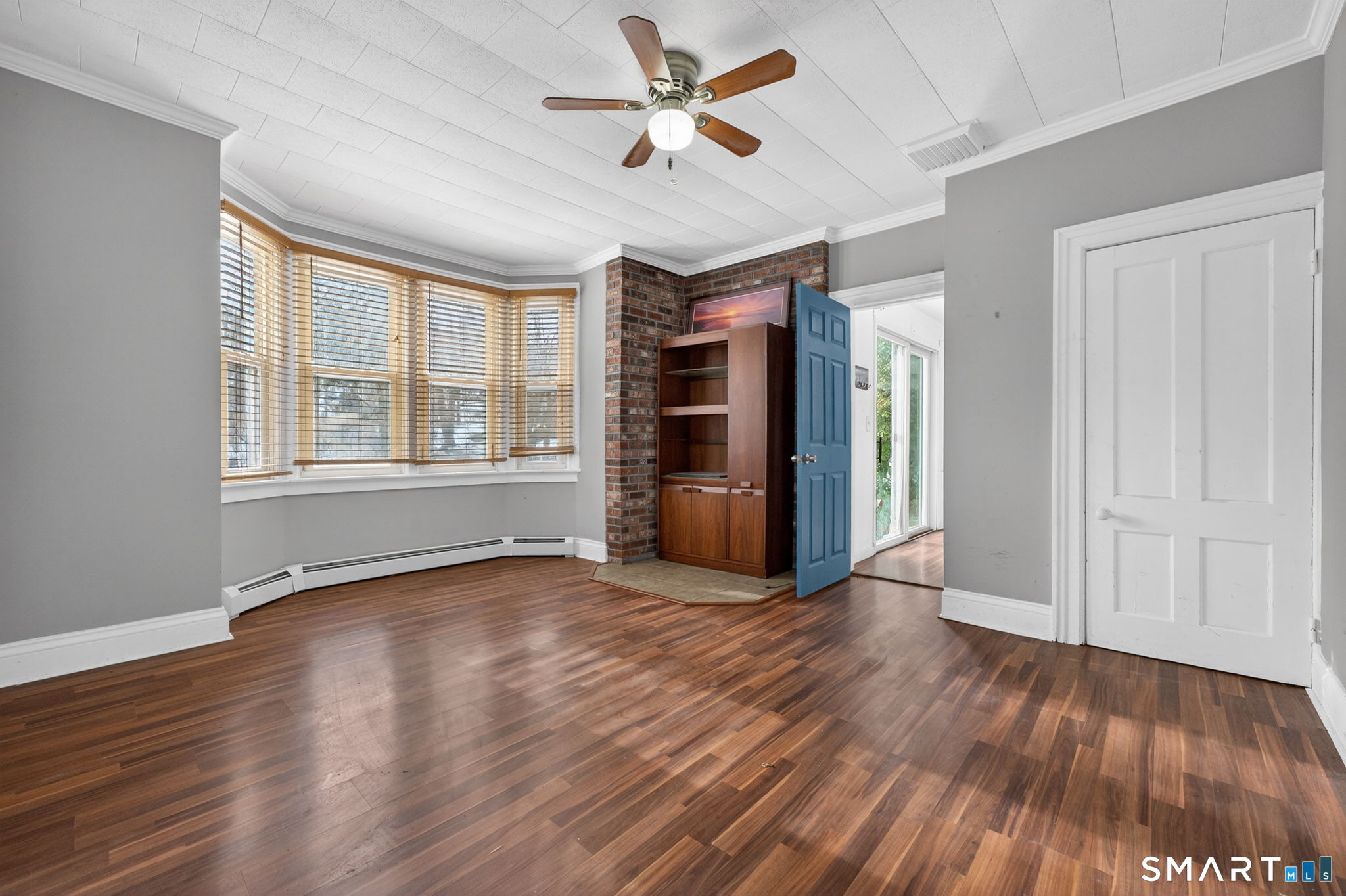 Homes for sale in Montville, CT | 31 Bridge St, Montville, CT 06353 | MLS# 24155494