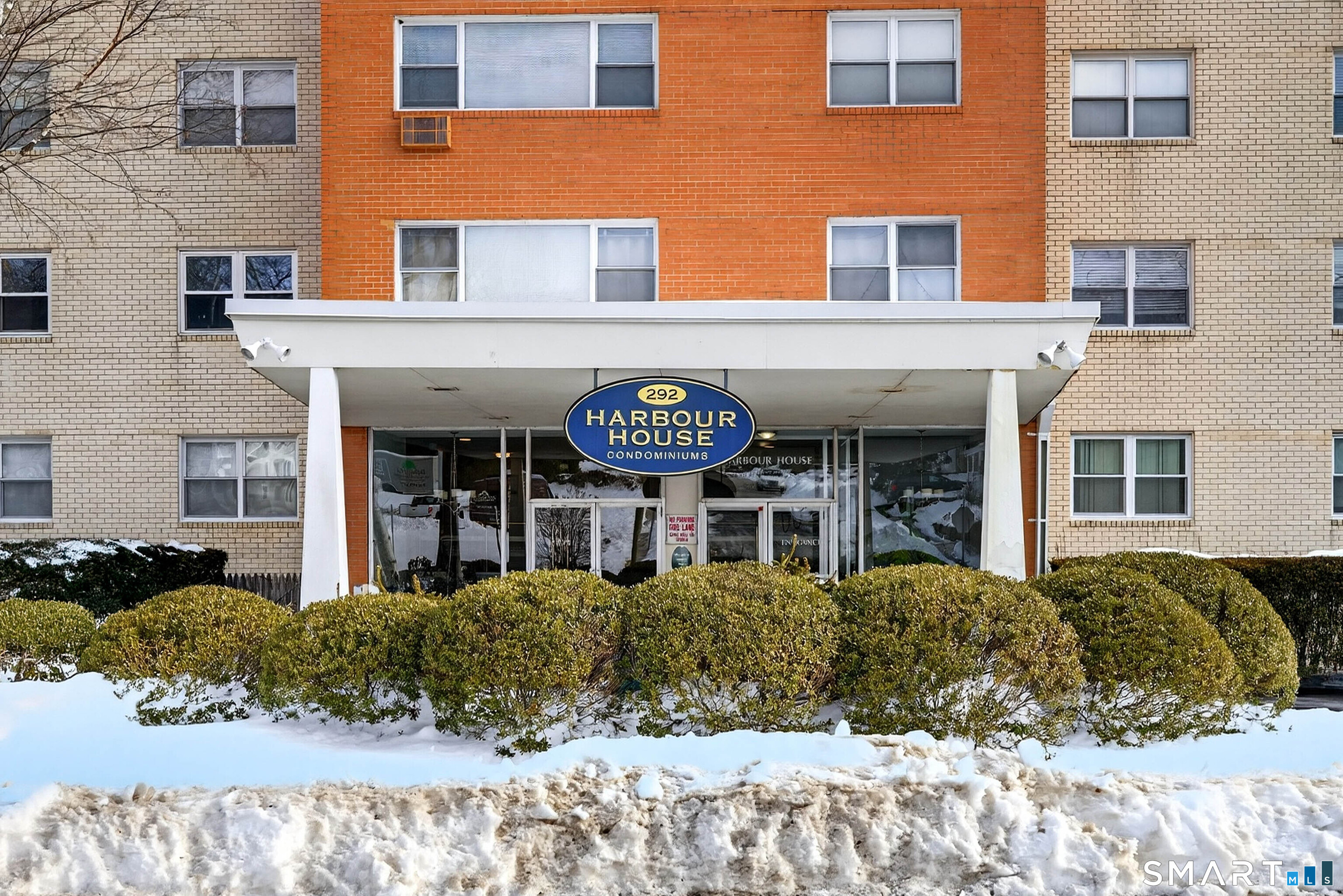 Homes for sale in New London, CT | 292 Pequot Ave #E1, New London, CT 06320 | MLS# 24134120