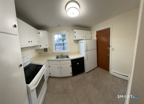 Homes for sale in Farmington, CT | 6 Grandview Dr #27A, Farmington, CT 06032 | MLS# 24155531