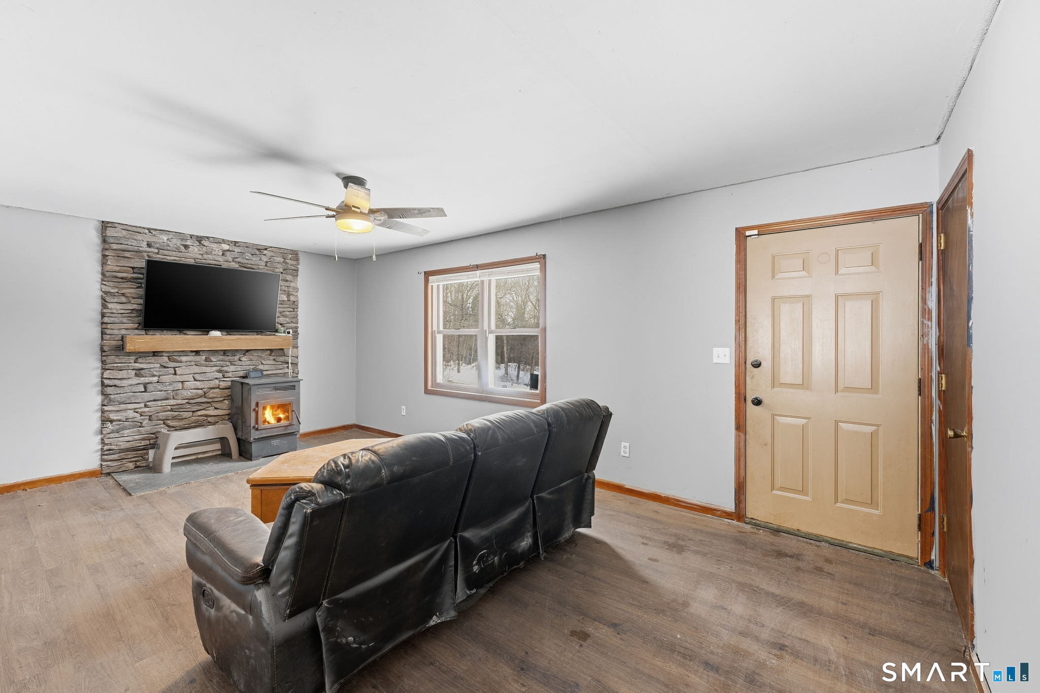 Homes for sale in Thompson, CT | 361 Pasay Rd, Thompson, CT 06255 | MLS# 24155213