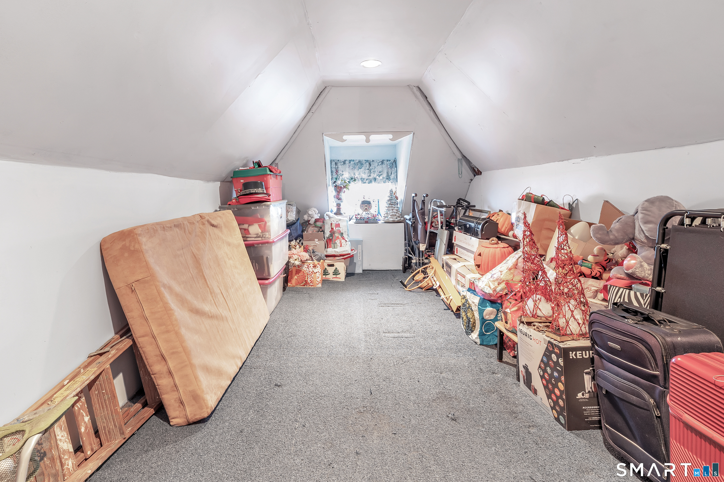 Homes for sale in Milford, CT | 26 Highview Ave, Milford, CT 06460 | MLS# 24154671