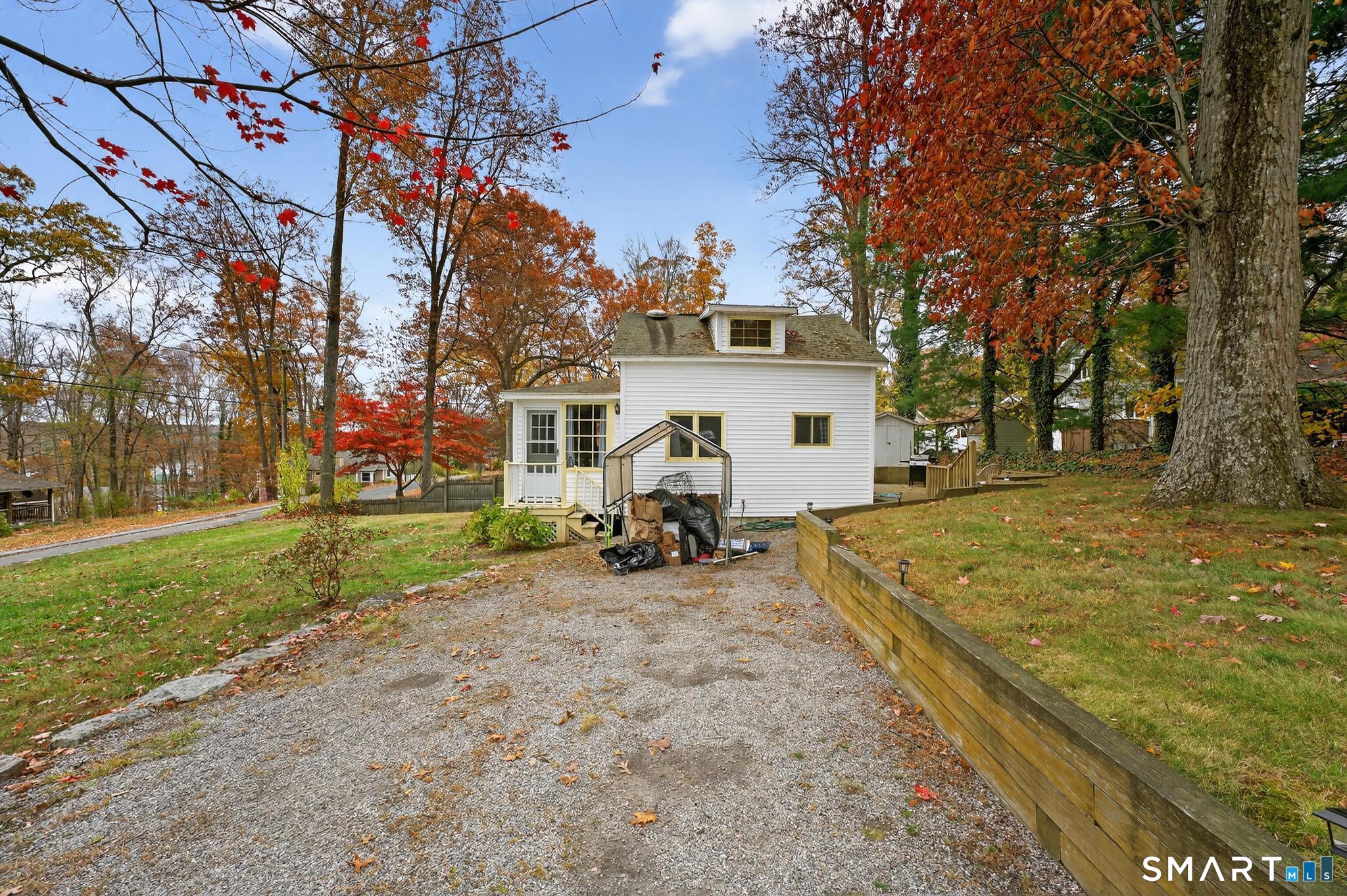 Homes for sale in Chester, CT | 15 Hazen St, Chester, CT 06412 | MLS# 24155554