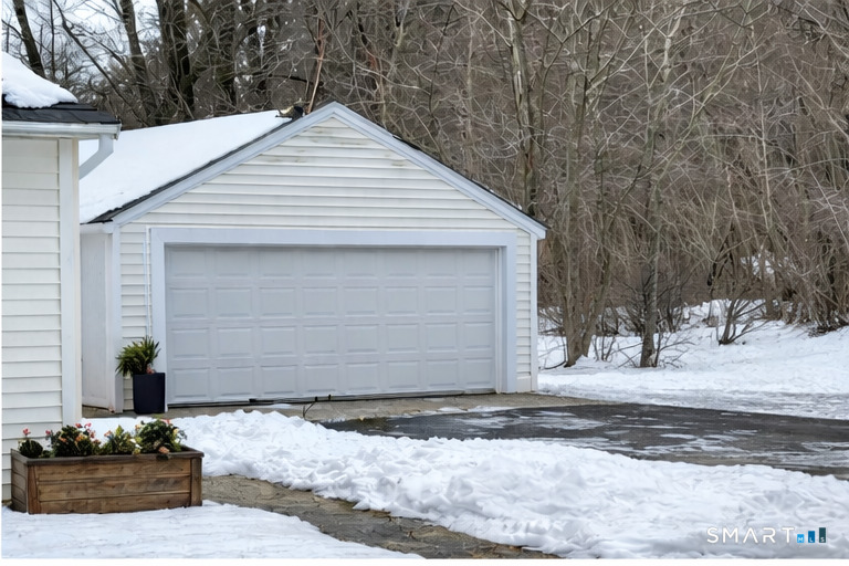 Homes for sale in Montville, CT | 12 Frances St, Montville, CT 06382 | MLS# 24155613