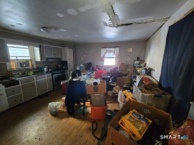 Homes for sale in East Haven, CT | 611 Main St, East Haven, CT 06512 | MLS# 24155649