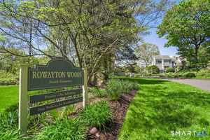 119 Rowayton Woods Drive, Unit 119