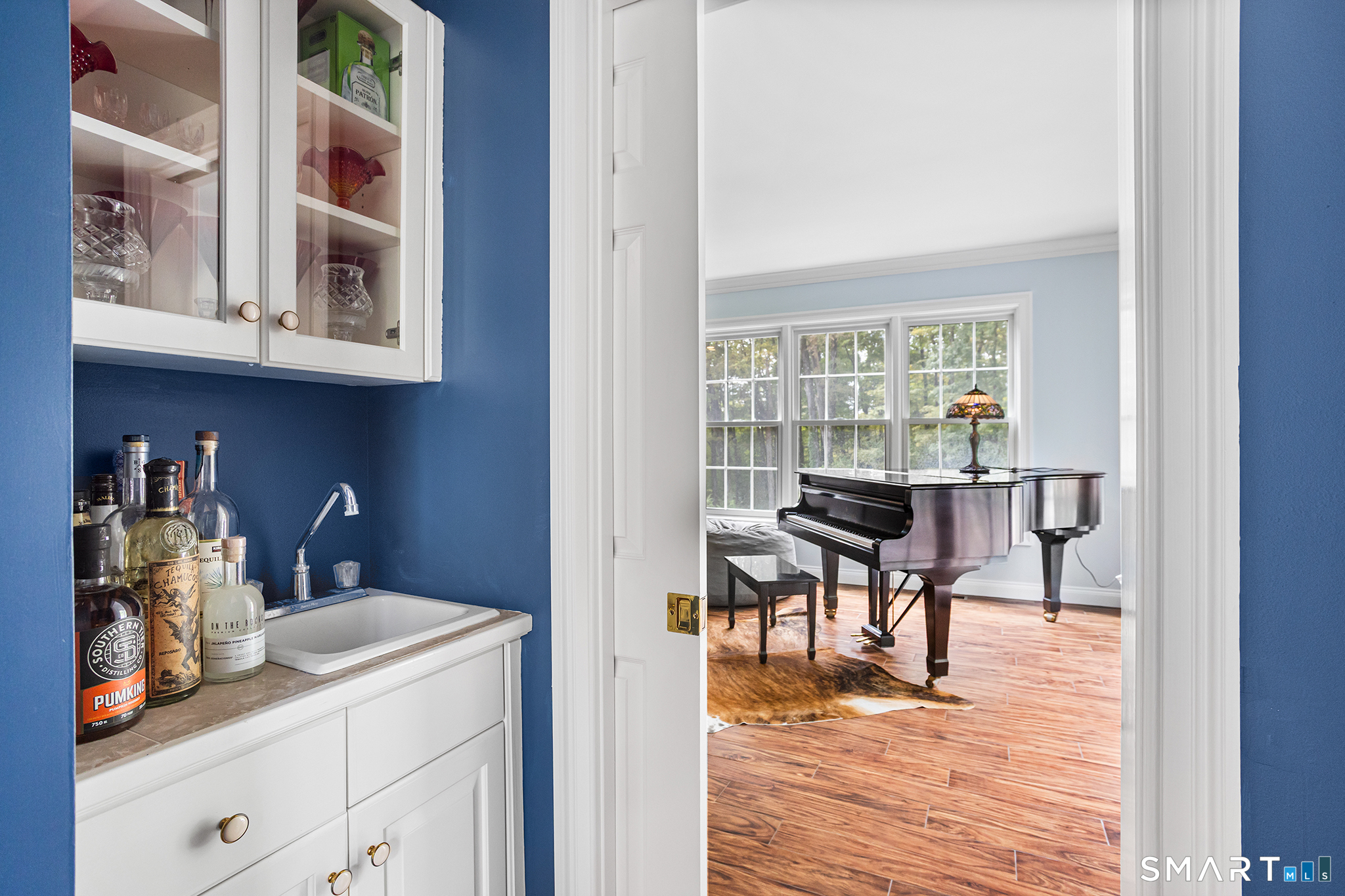 Homes for sale in Farmington, CT | 275 Talcott Notch Rd, Farmington, CT 06032 | MLS# 24155767