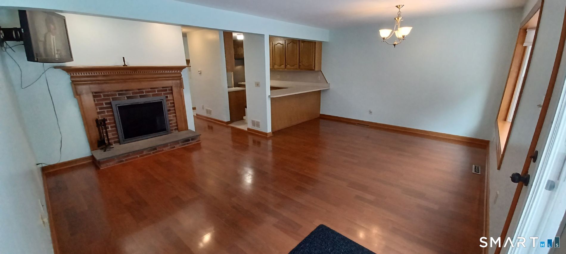 1325 Farmington, Bristol, 06010, 2 Bedrooms Bedrooms, 0 ,2 BathroomsBathrooms,Condo/co-op For Sale,For Sale,Farmington,0,24136230