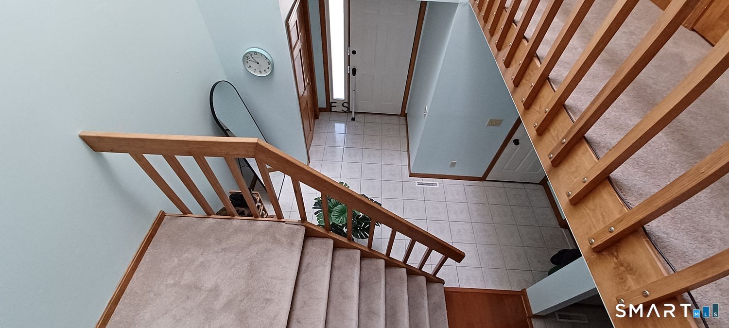 1325 Farmington, Bristol, 06010, 2 Bedrooms Bedrooms, 0 ,2 BathroomsBathrooms,Condo/co-op For Sale,For Sale,Farmington,0,24136230