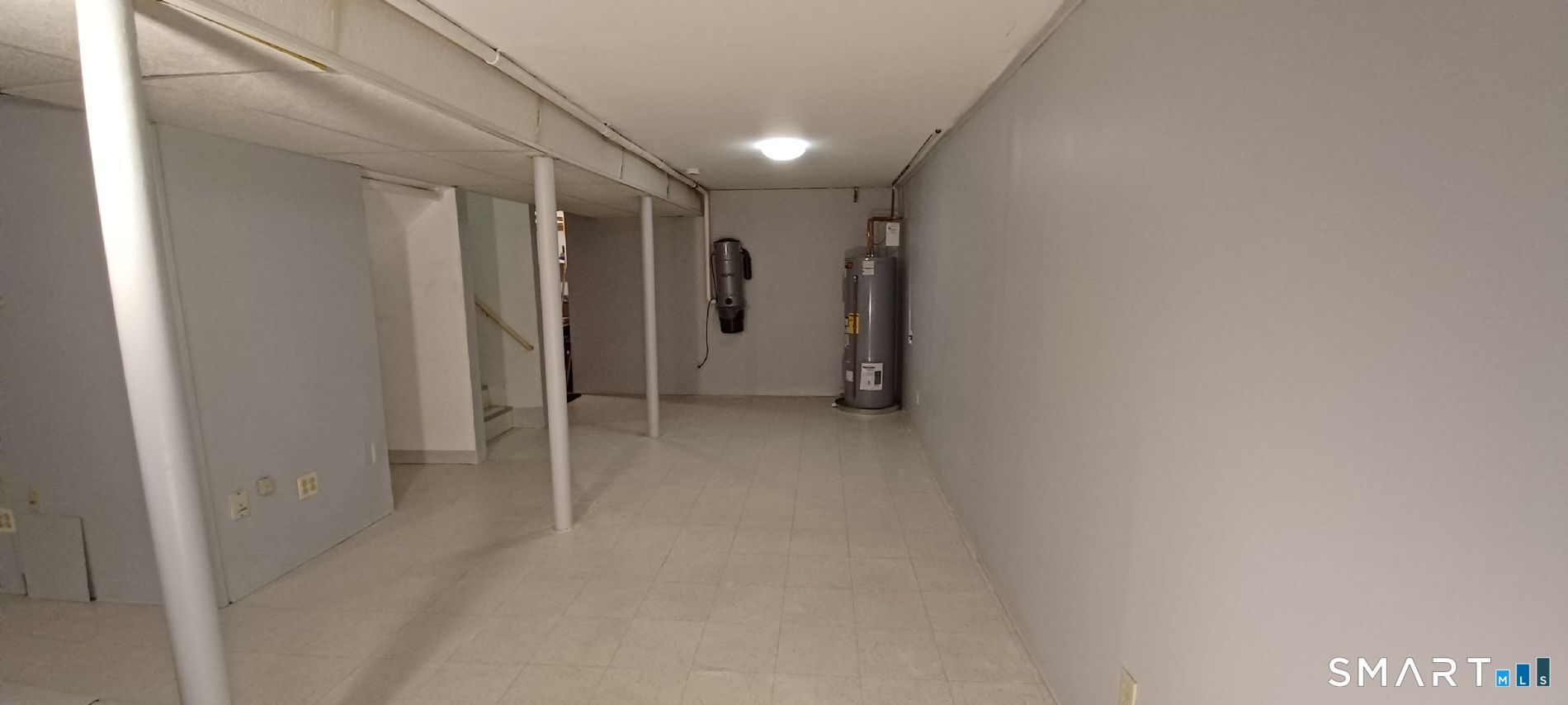 1325 Farmington, Bristol, 06010, 2 Bedrooms Bedrooms, 0 ,2 BathroomsBathrooms,Condo/co-op For Sale,For Sale,Farmington,0,24136230