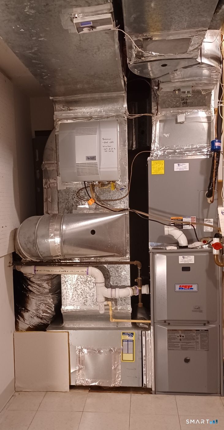 1325 Farmington, Bristol, 06010, 2 Bedrooms Bedrooms, 0 ,2 BathroomsBathrooms,Condo/co-op For Sale,For Sale,Farmington,0,24136230