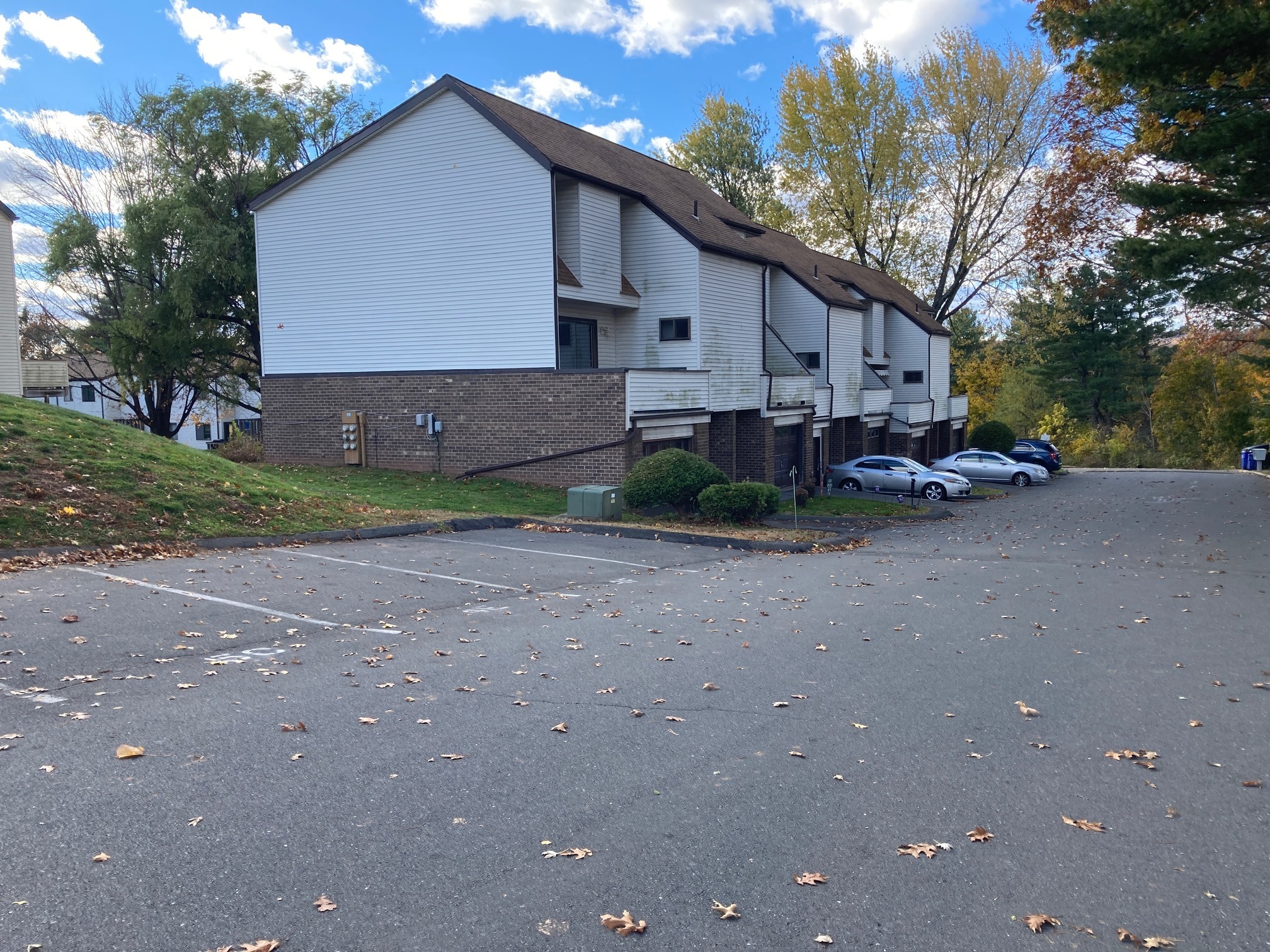 Homes for sale in Southington, CT | 285 Queen St #4F, Southington, CT 06489 | MLS# 24155884